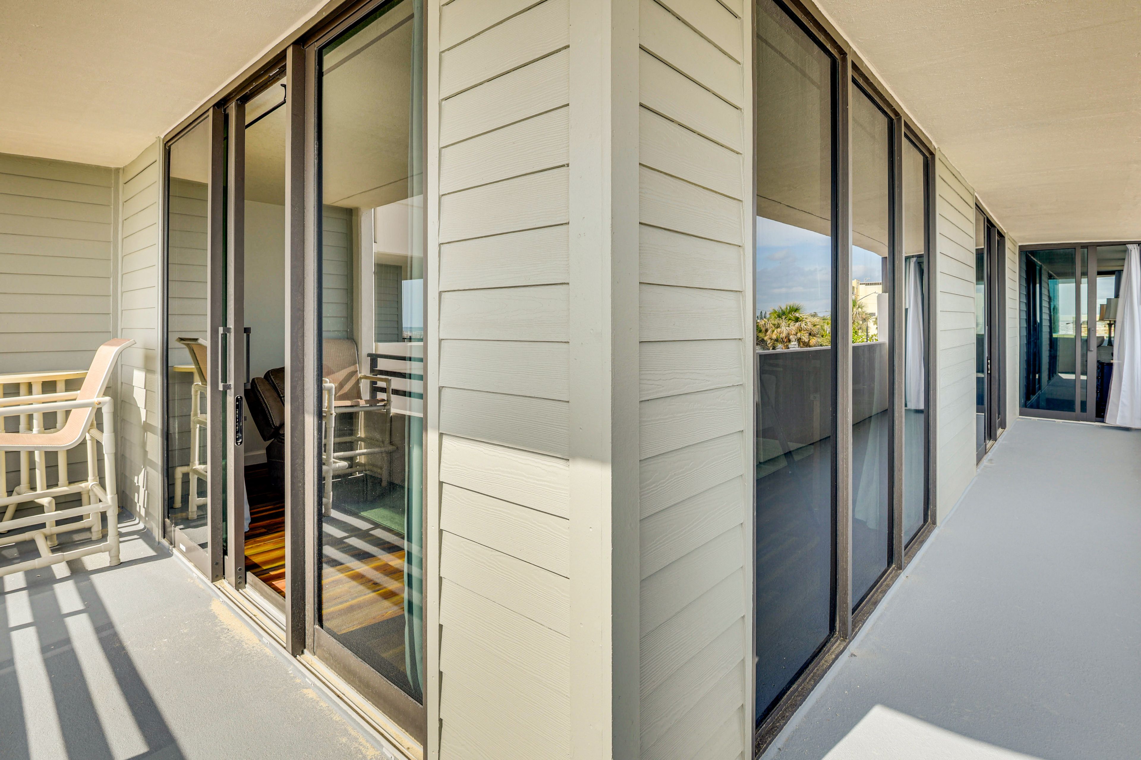 Private Balcony w/ Seating & Ocean Views
