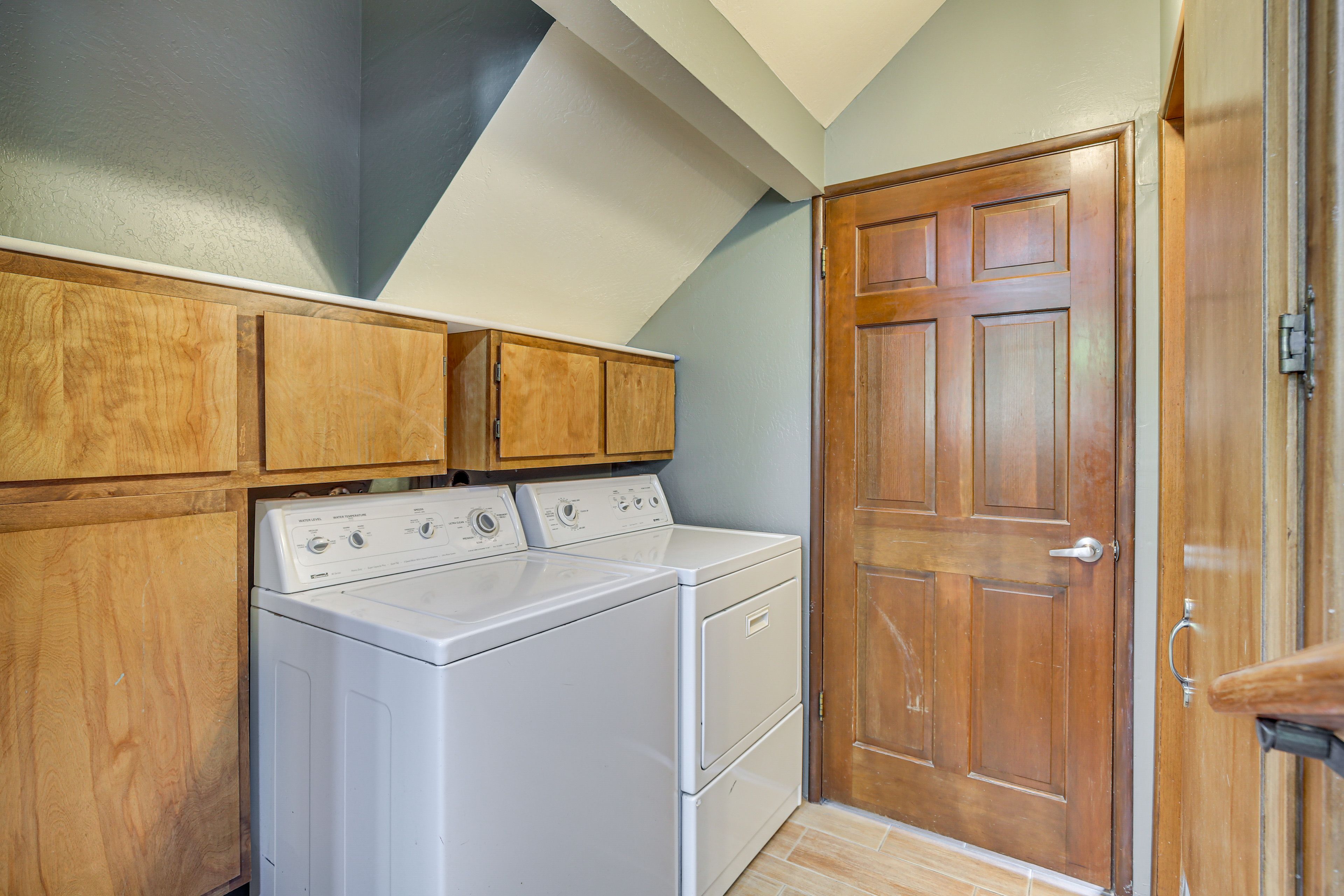 Laundry Room | 1st Floor | Washer & Dryer