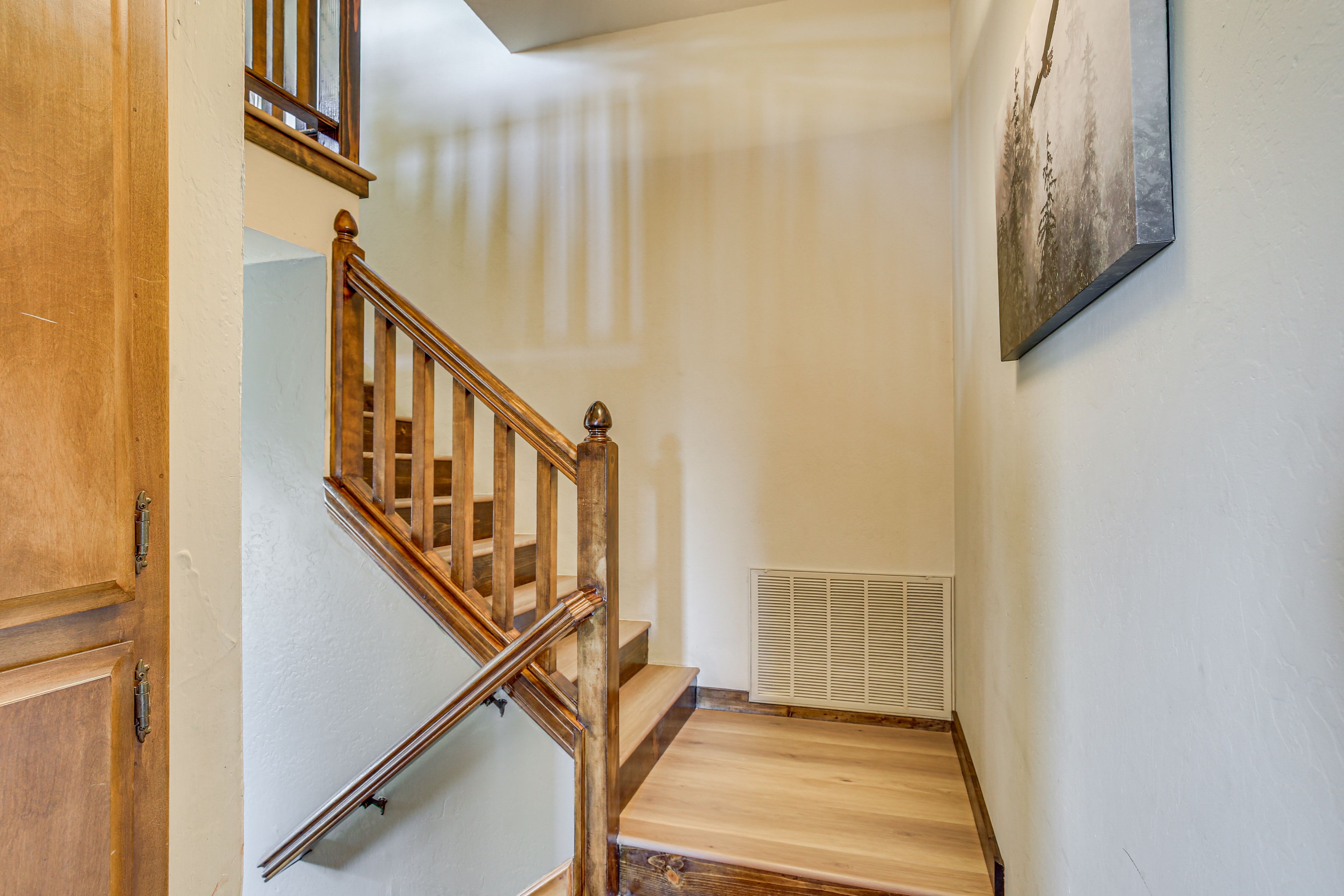 Stairs to 2nd Floor