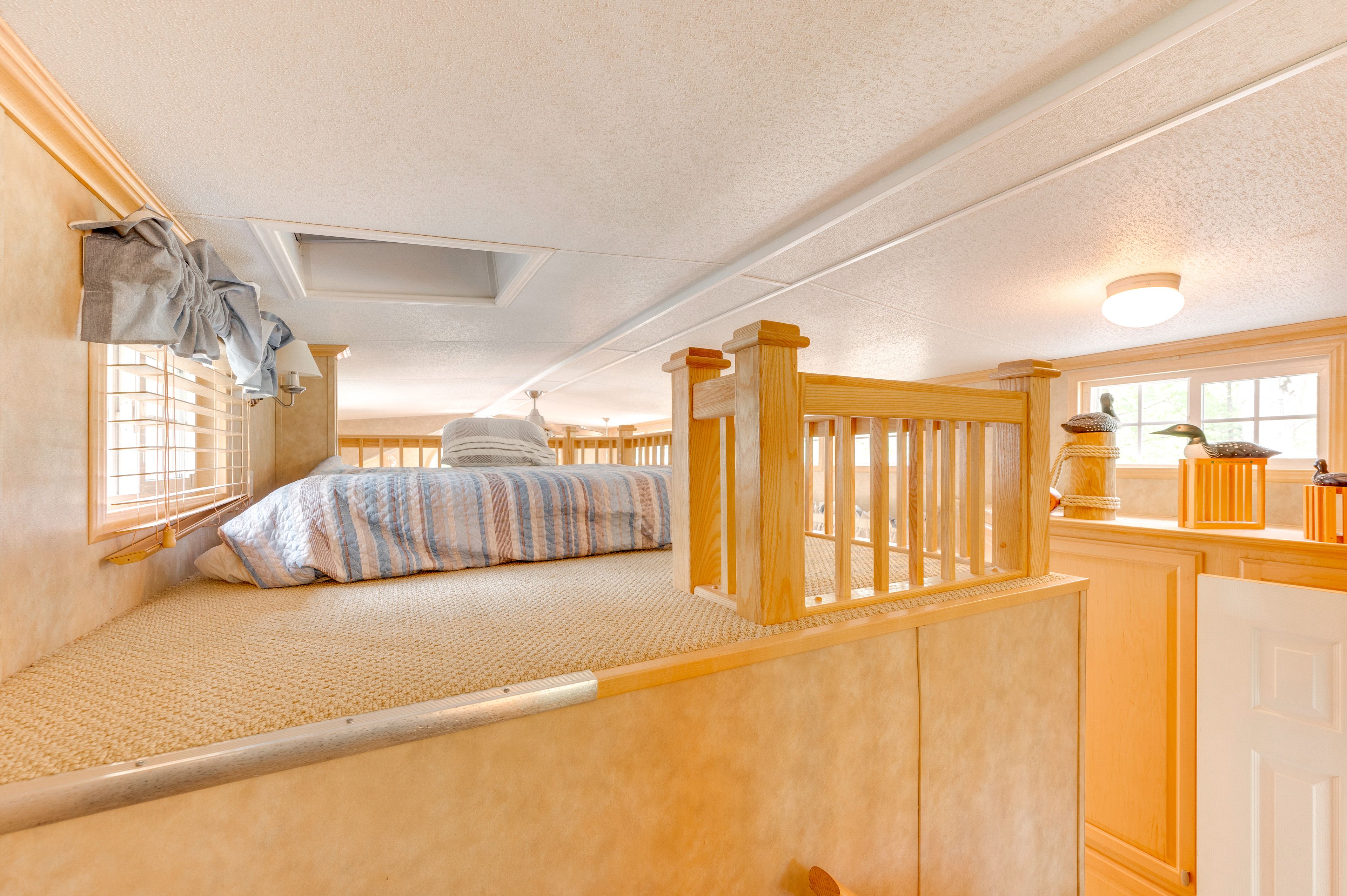 Loft | Full Bed | 2nd Floor
