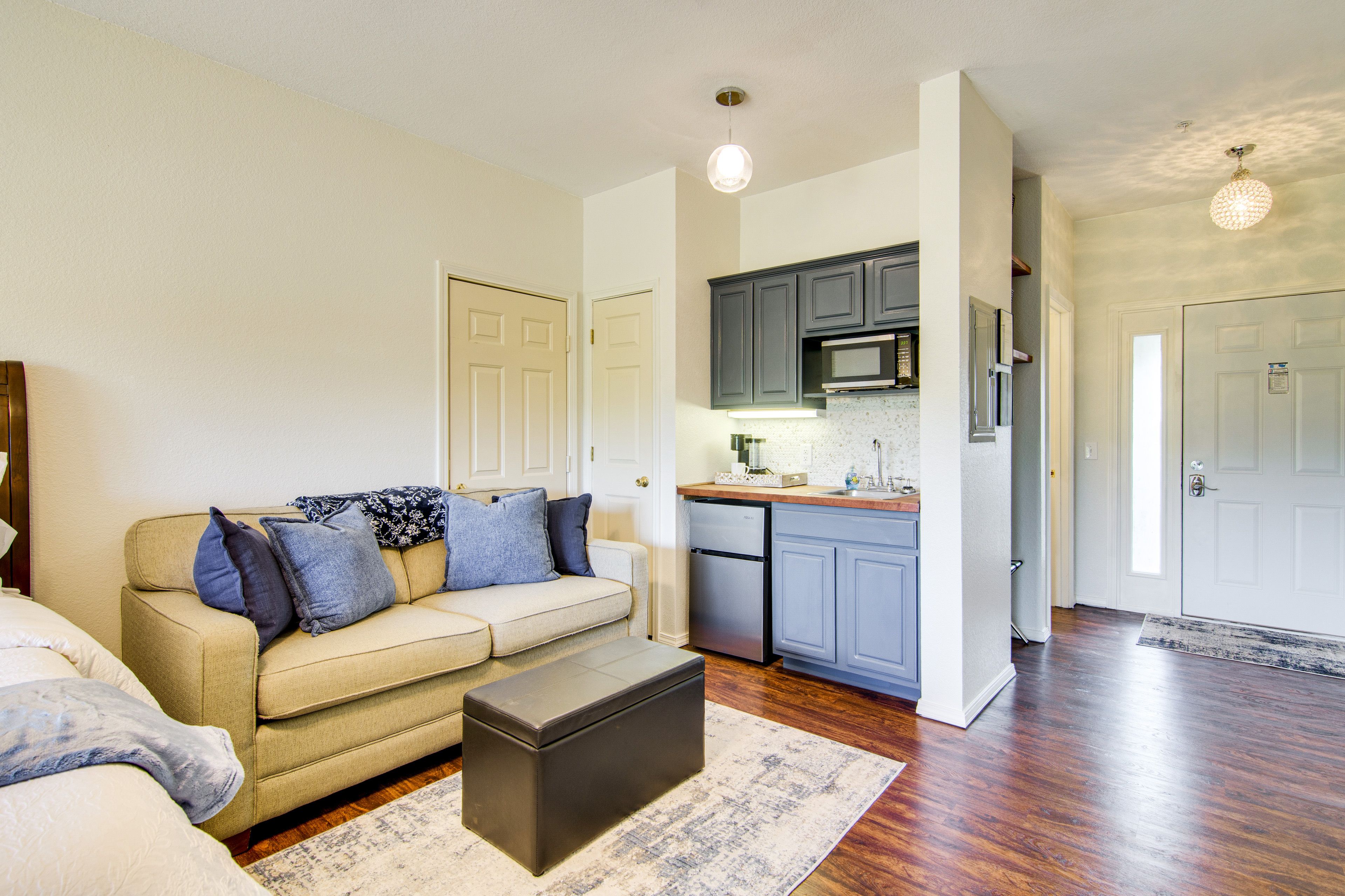 Studio | Central A/C & Heating | Linens Provided