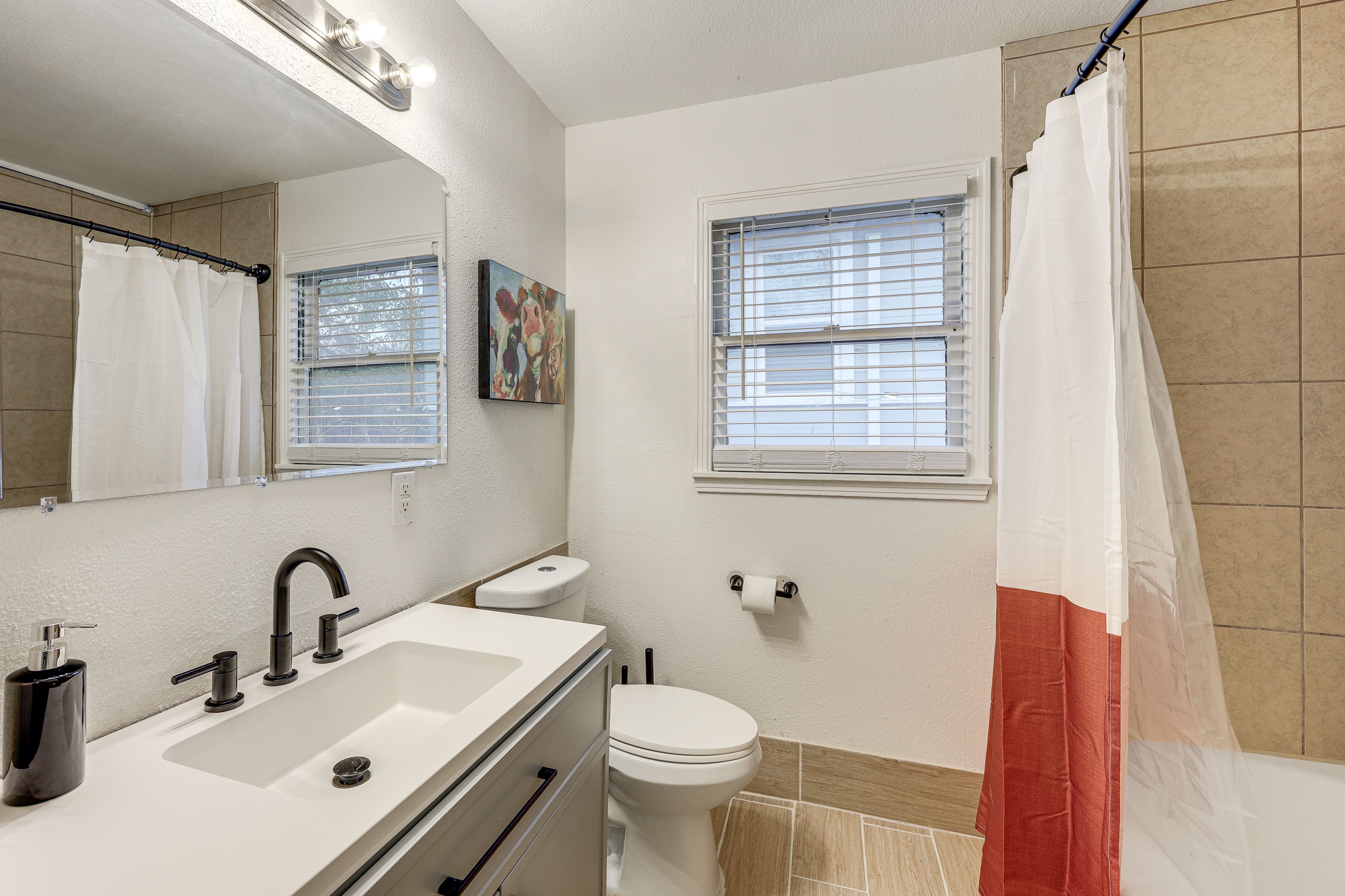 Full Bath | Towels | Hair Dryer