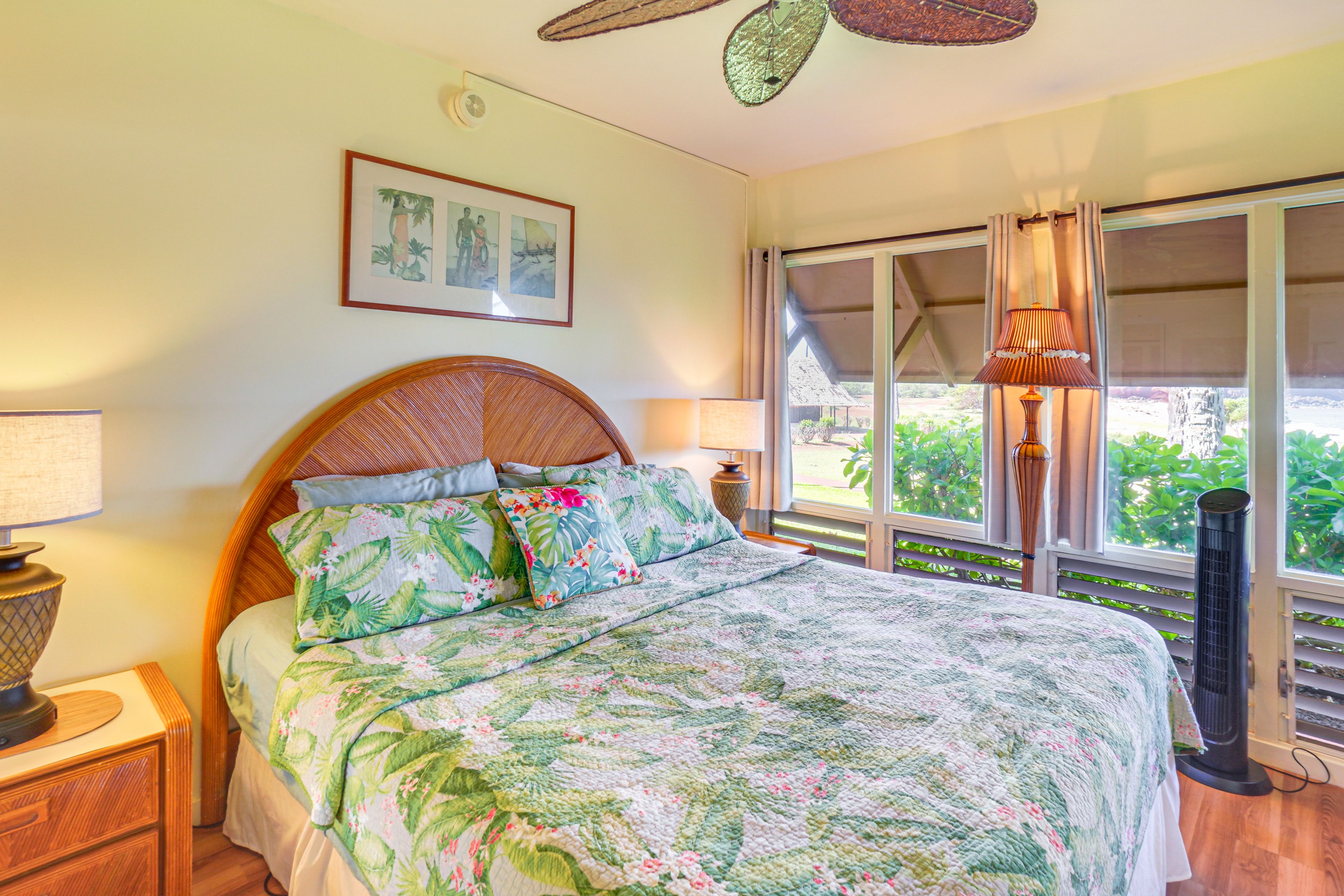 Bedroom | California King Bed | Linens Provided