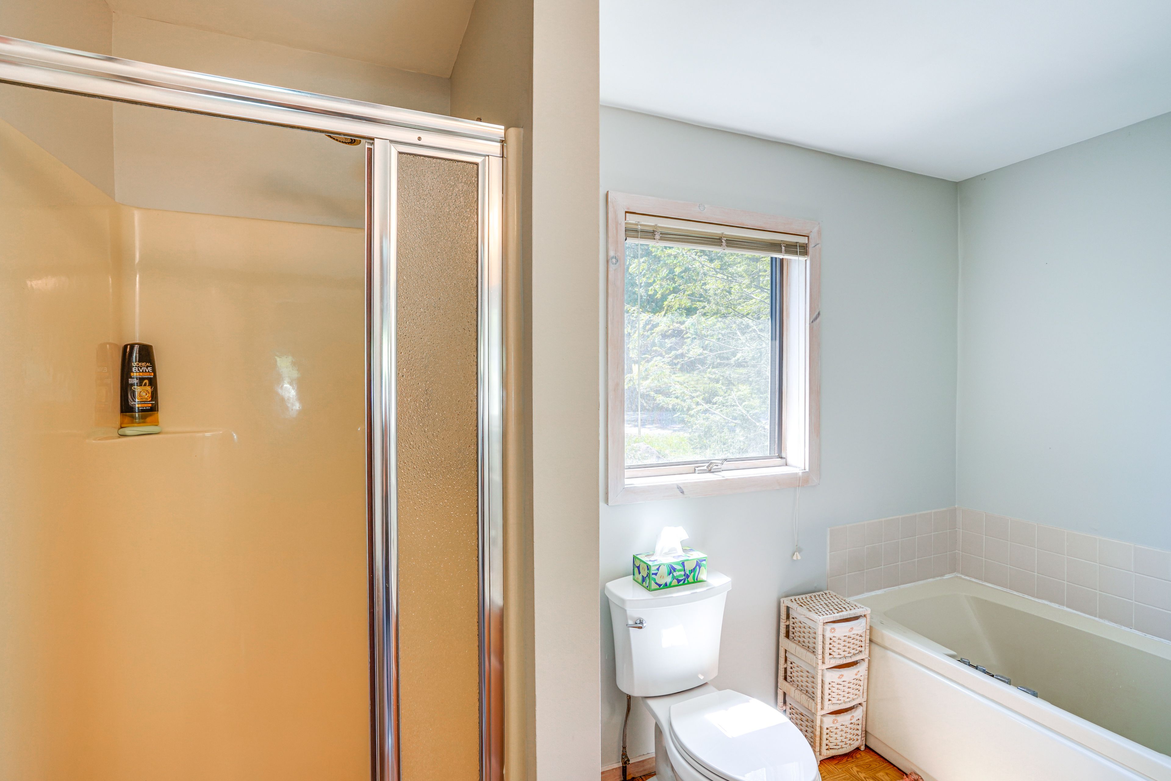 En-Suite Bathroom | 2nd Floor | Towels Provided