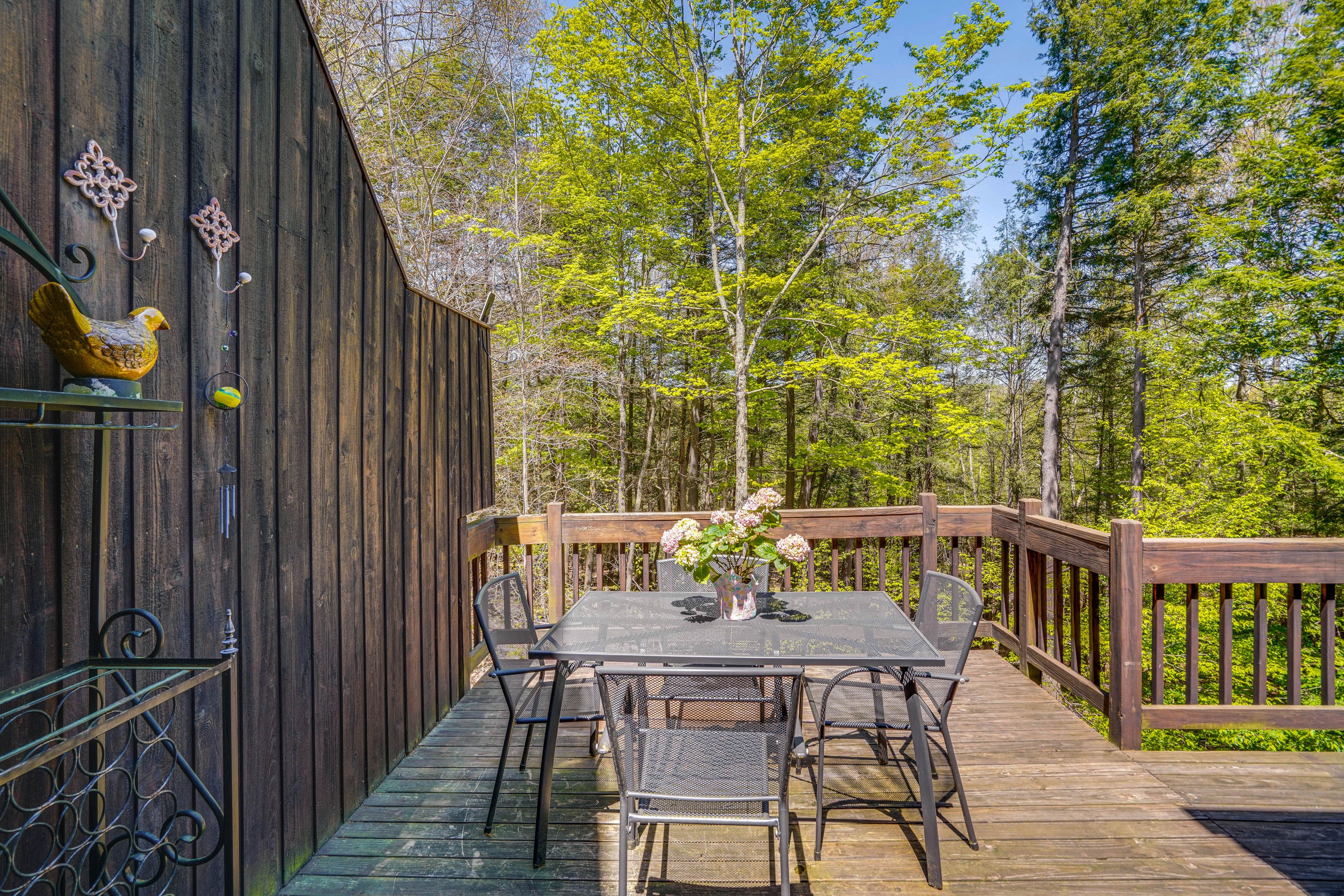 Private Deck | Charcoal Grill | Dining Tables