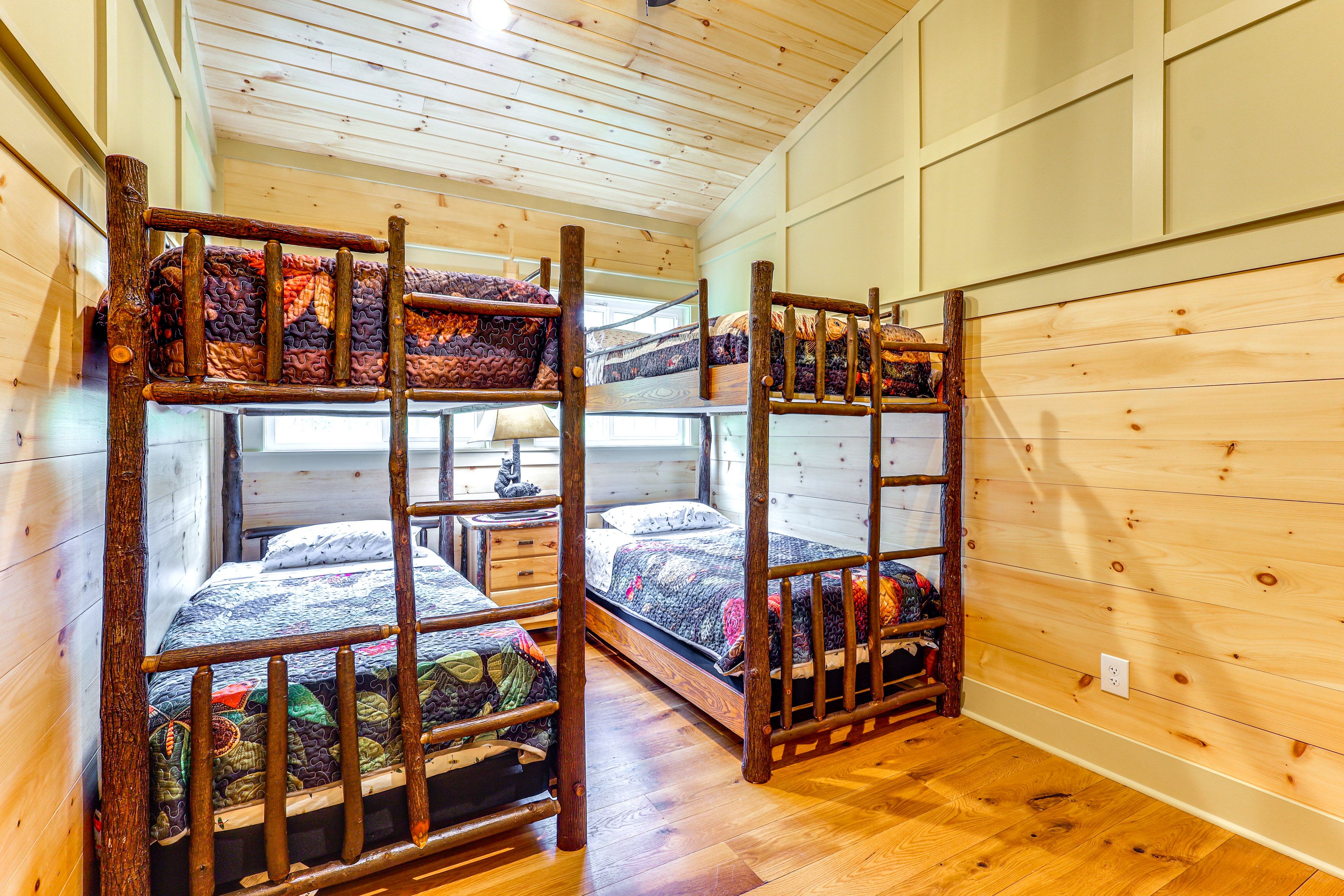 Bedroom 2 | 2 Twin Bunk Beds