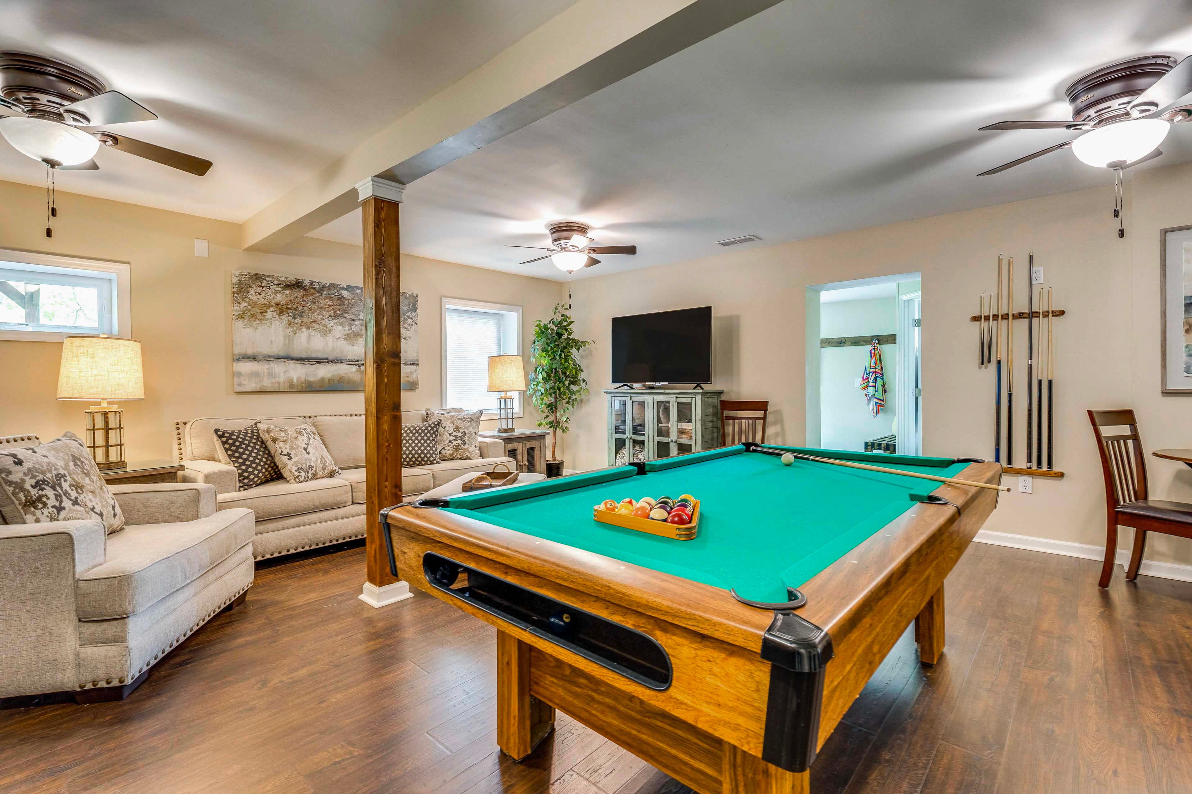 Game Room | Queen Sleeper Sofa | Lower Level | Smart TV