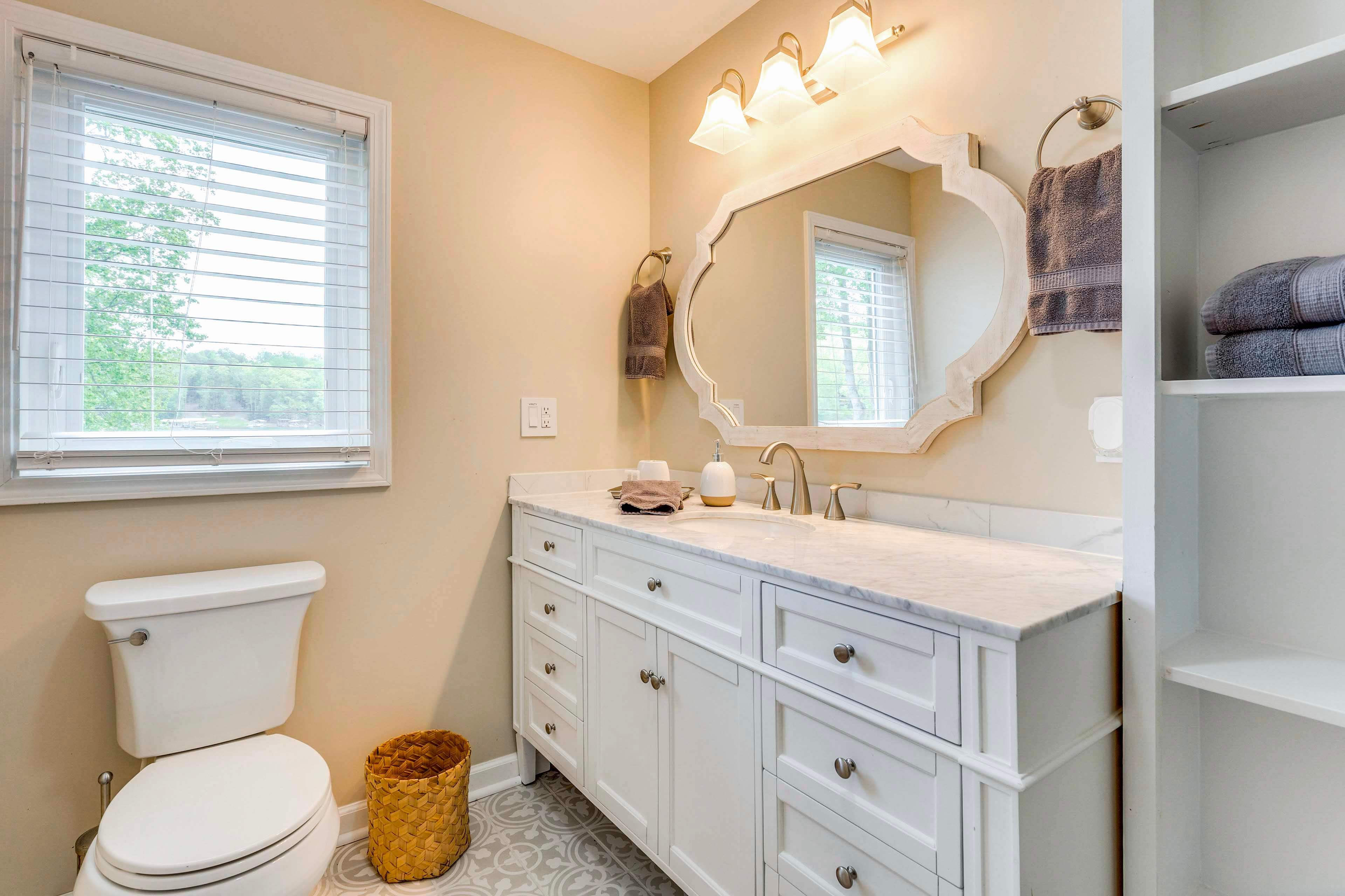 Full Bathroom | Lower Level