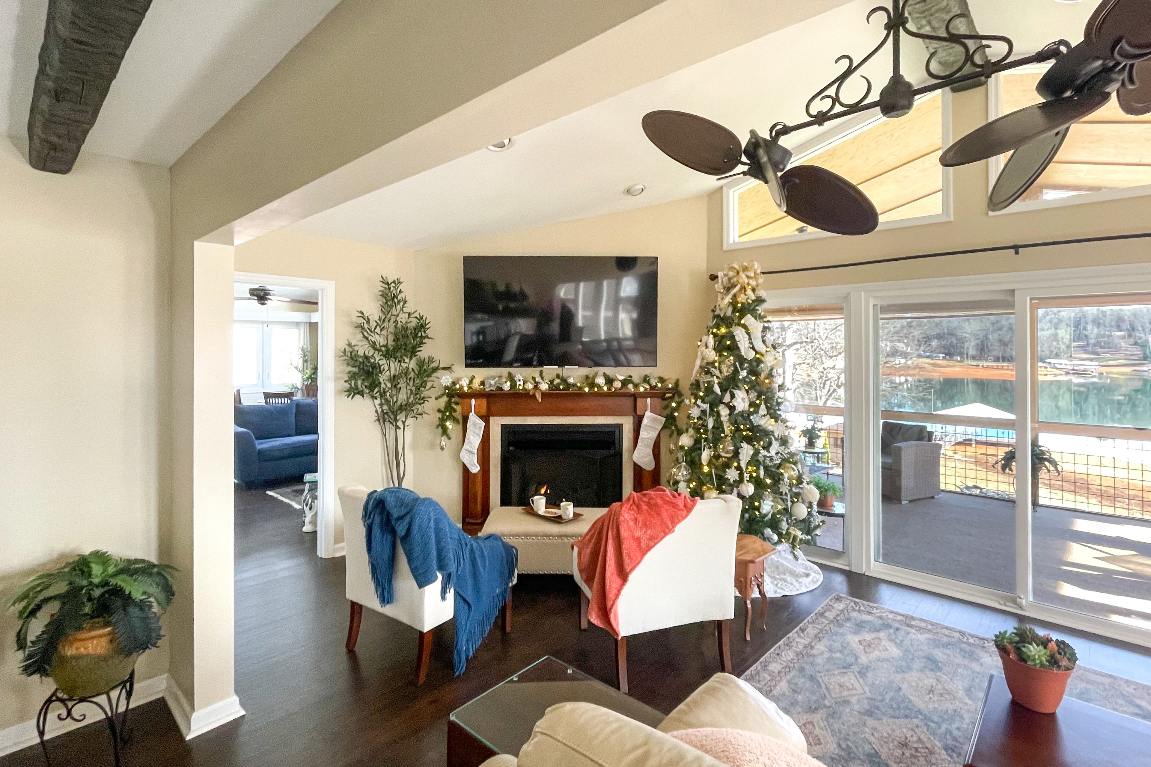 Hayesville Vacation Rental | 4BR | 5BA | 6 Steps to Enter | 3,300 Sq Ft