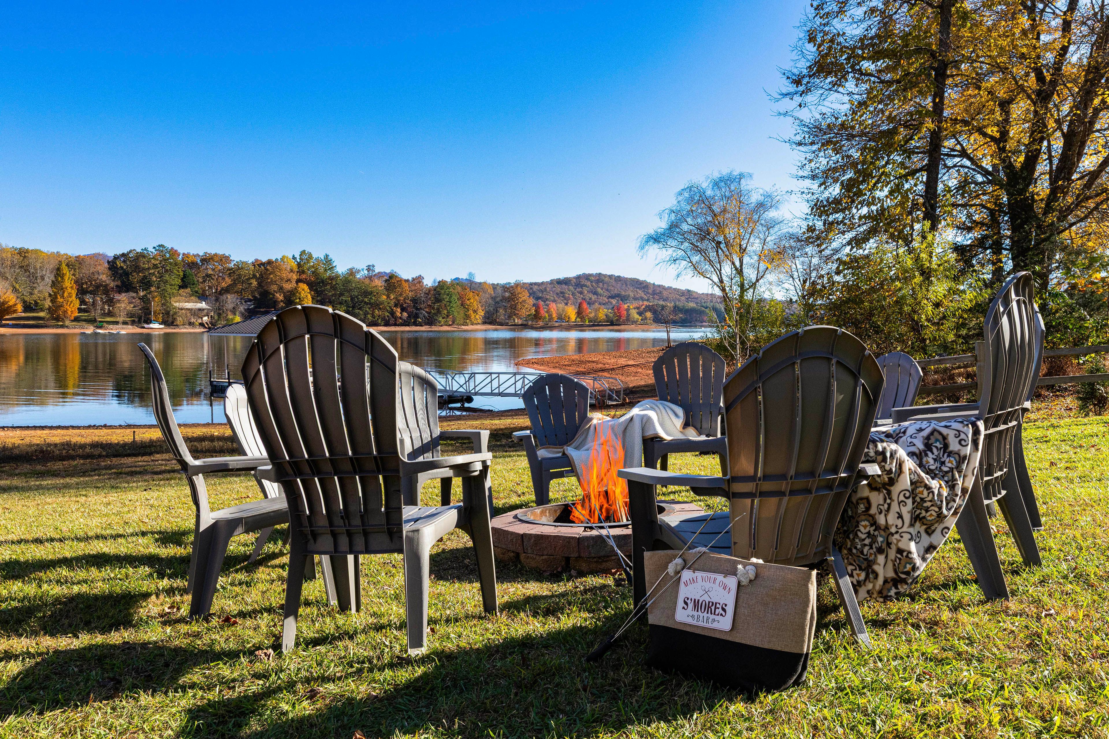 Backyard | Lake Access