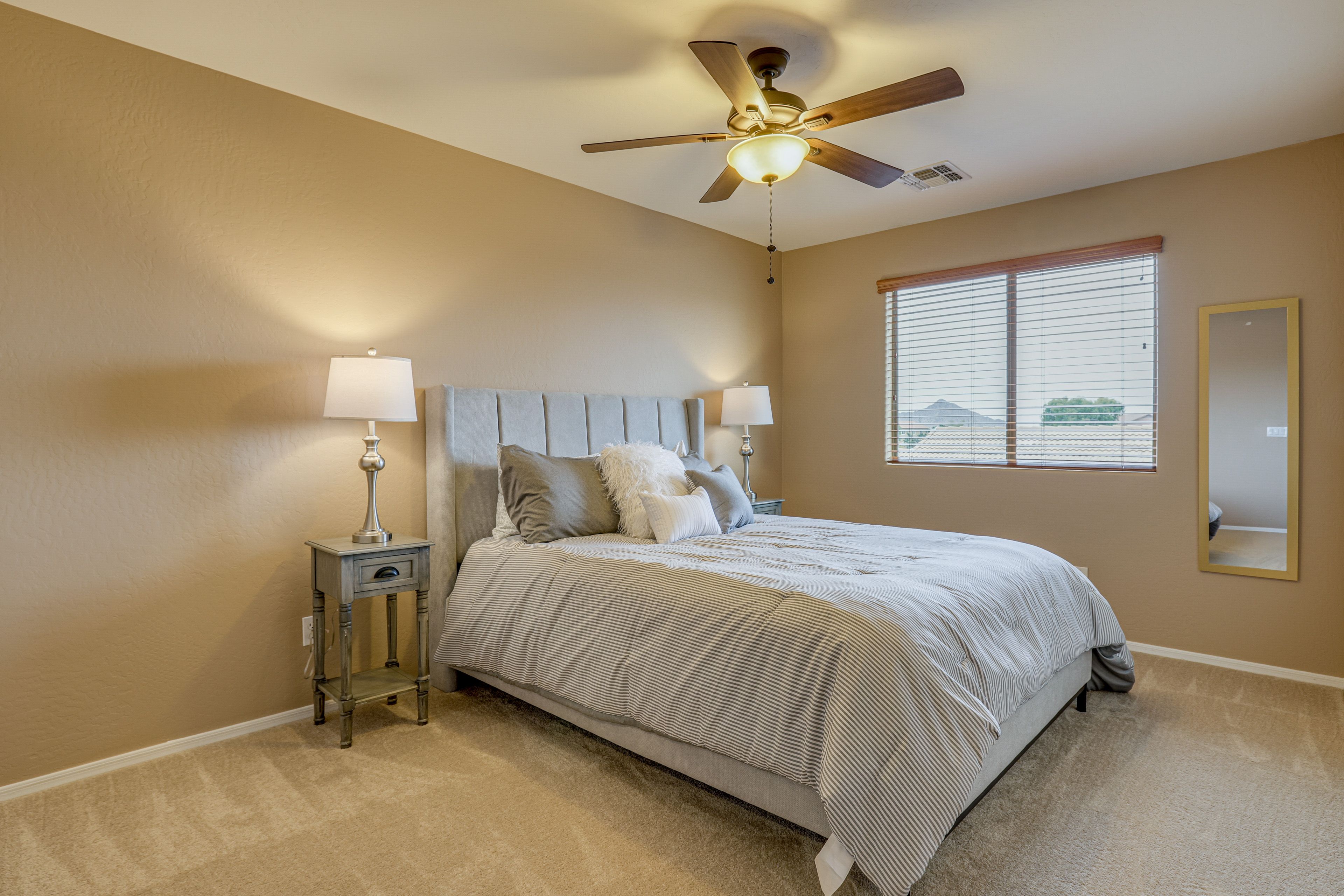 Bedroom 5 | Queen Bed | 2nd Floor