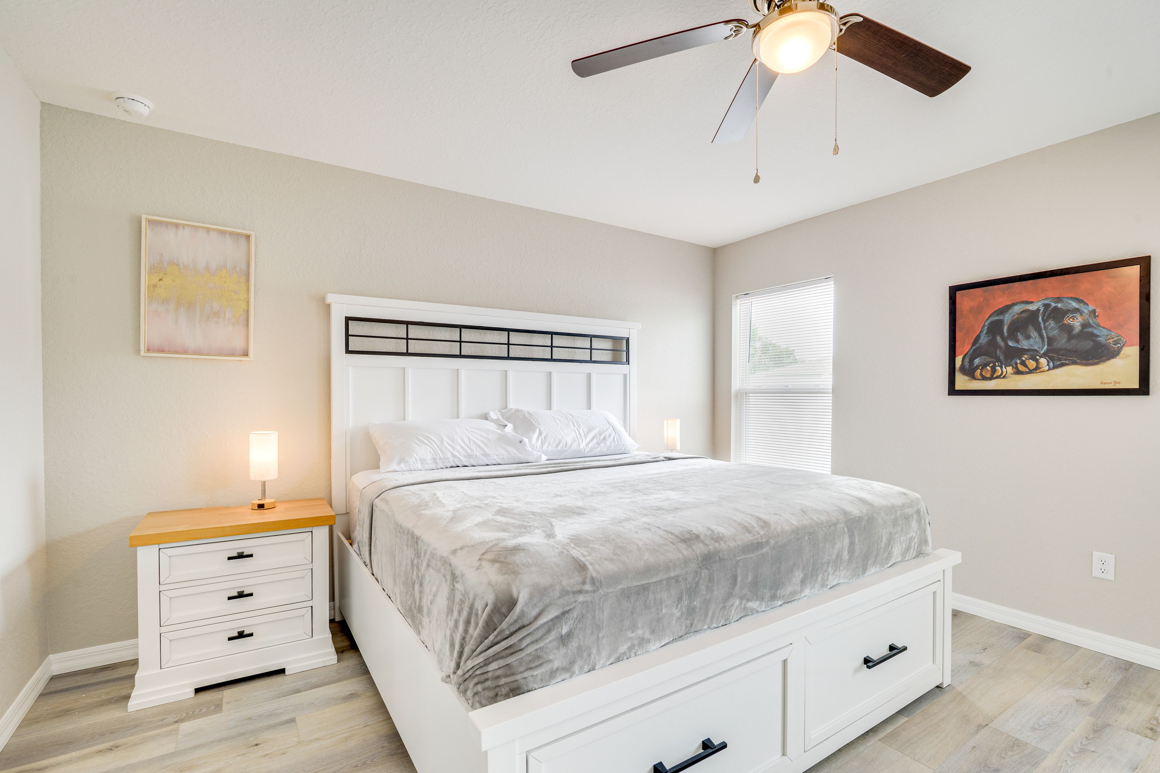 Bedroom 1 | King Bed