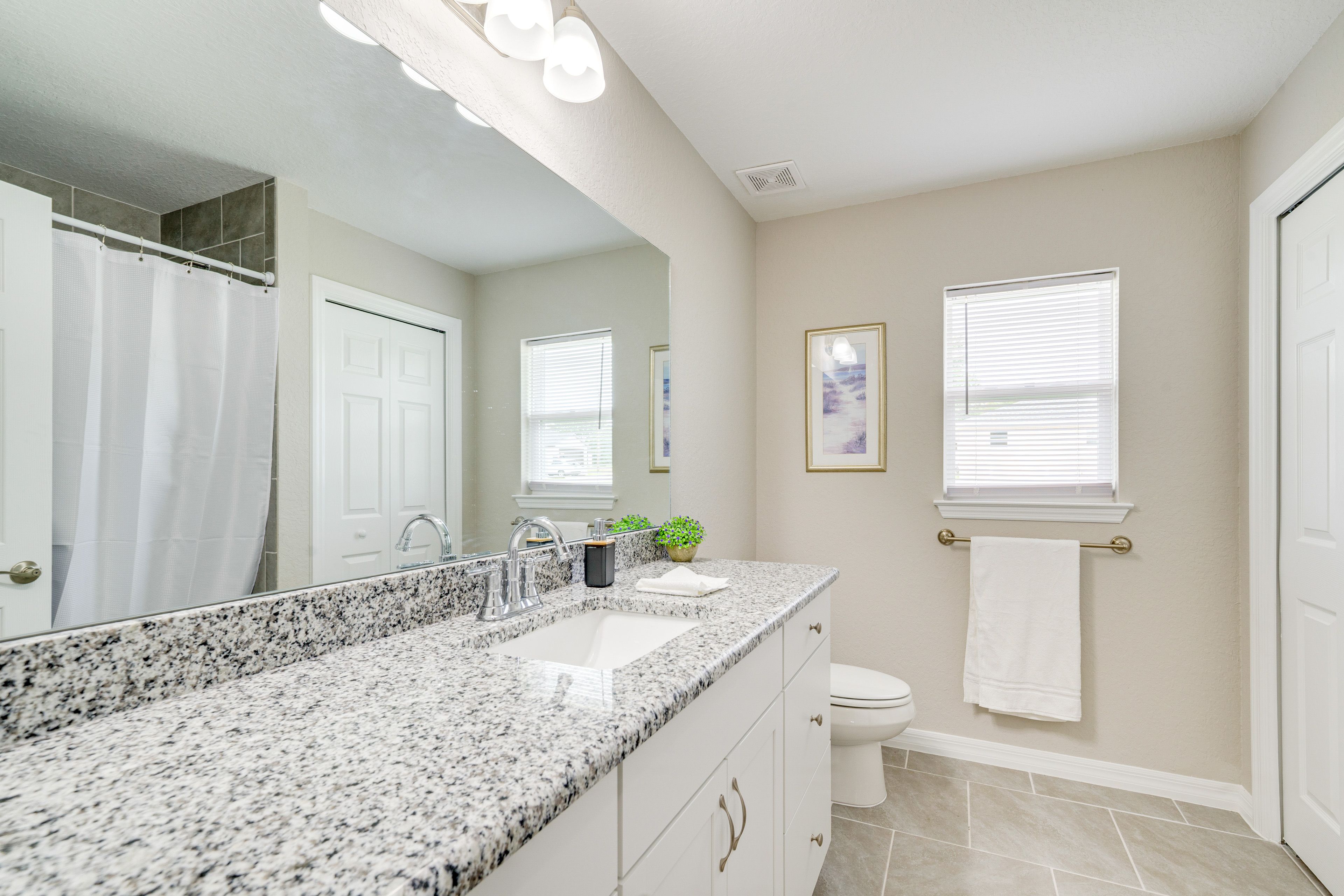 Full Bathroom