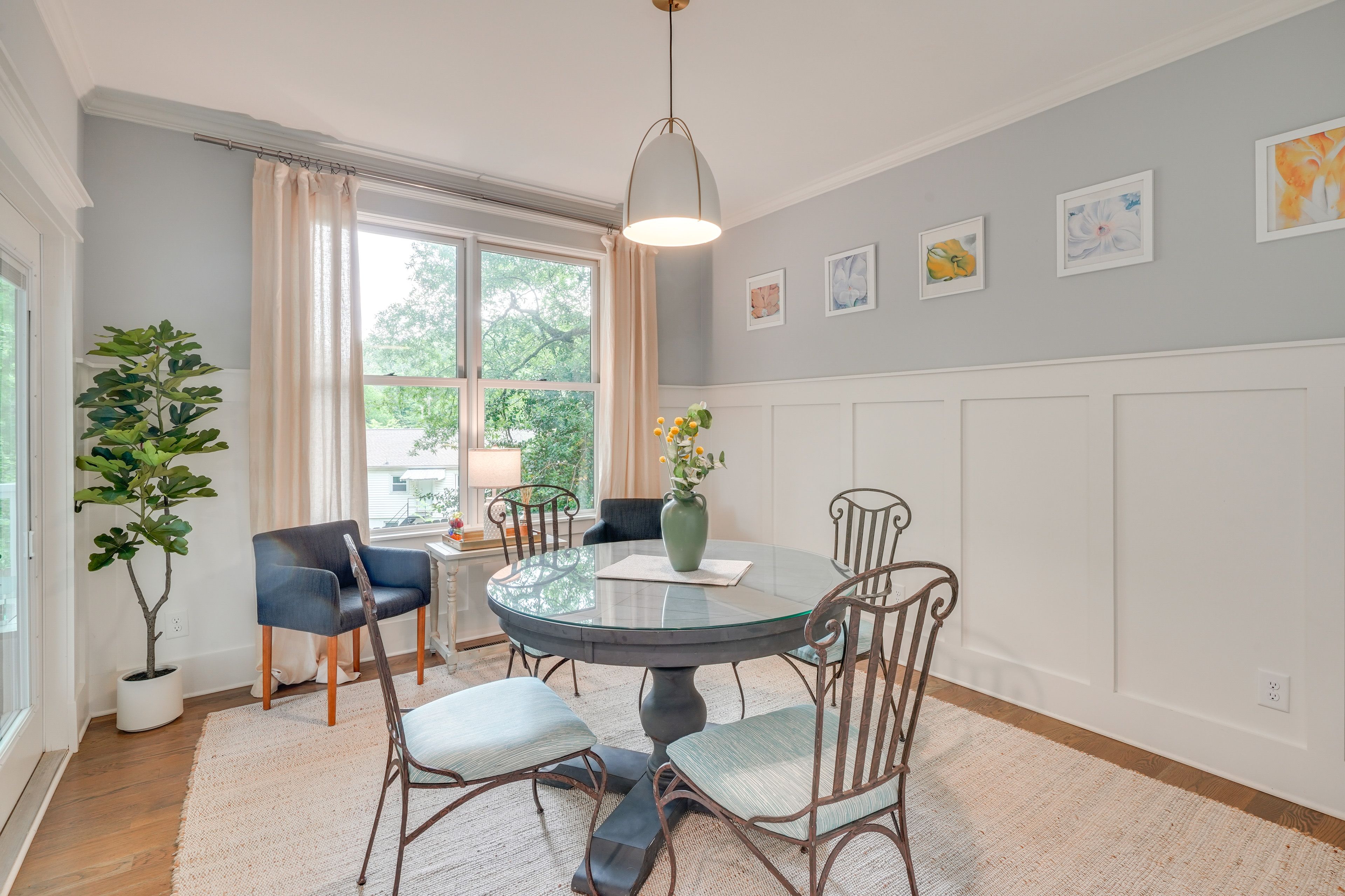 Dining Area | Dishware & Flatware | Central A/C & Heat | 1st Floor