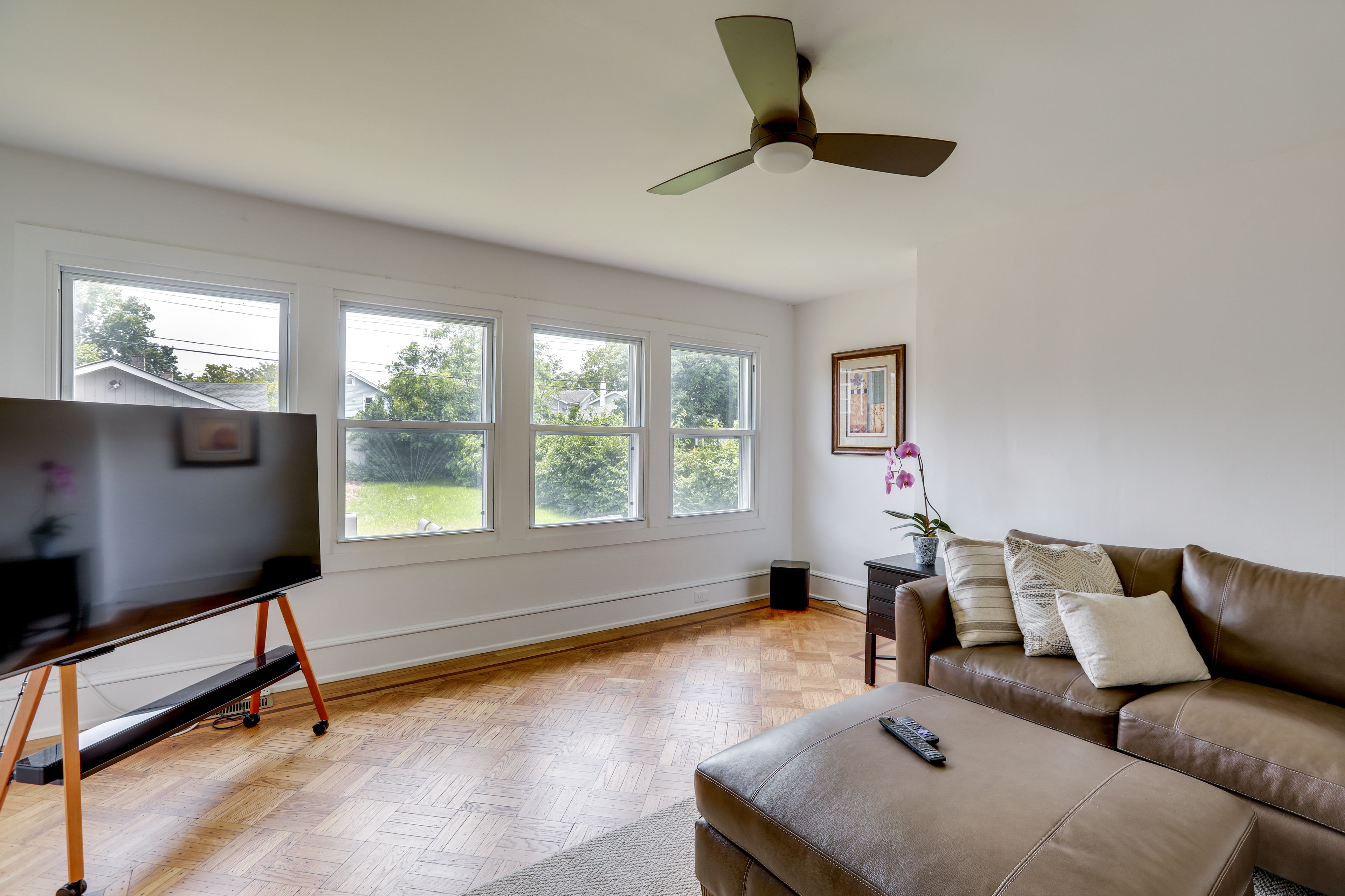 Den | 1st Floor | Smart TV