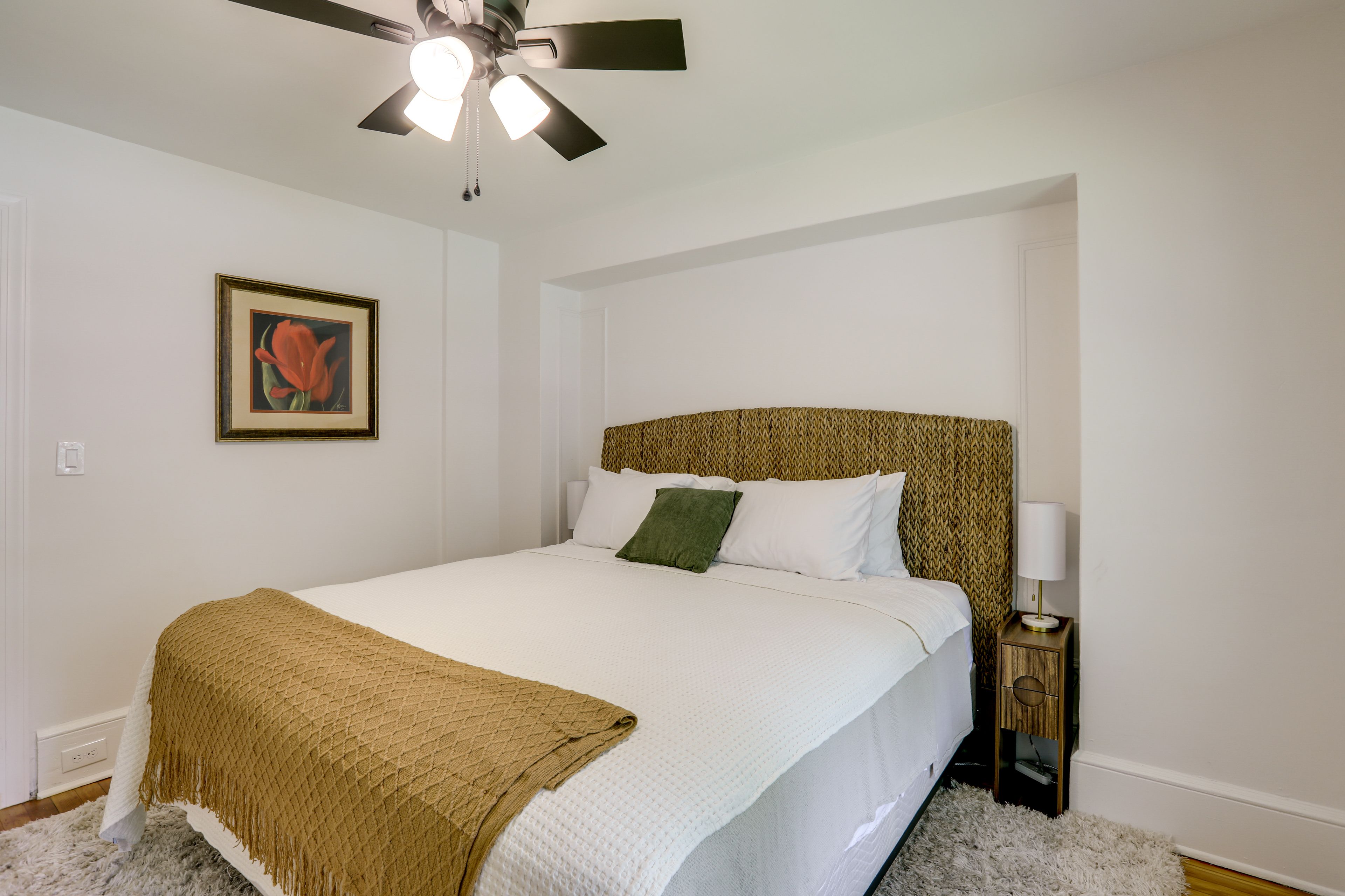 Bedroom 2 | 1st Floor | King Bed