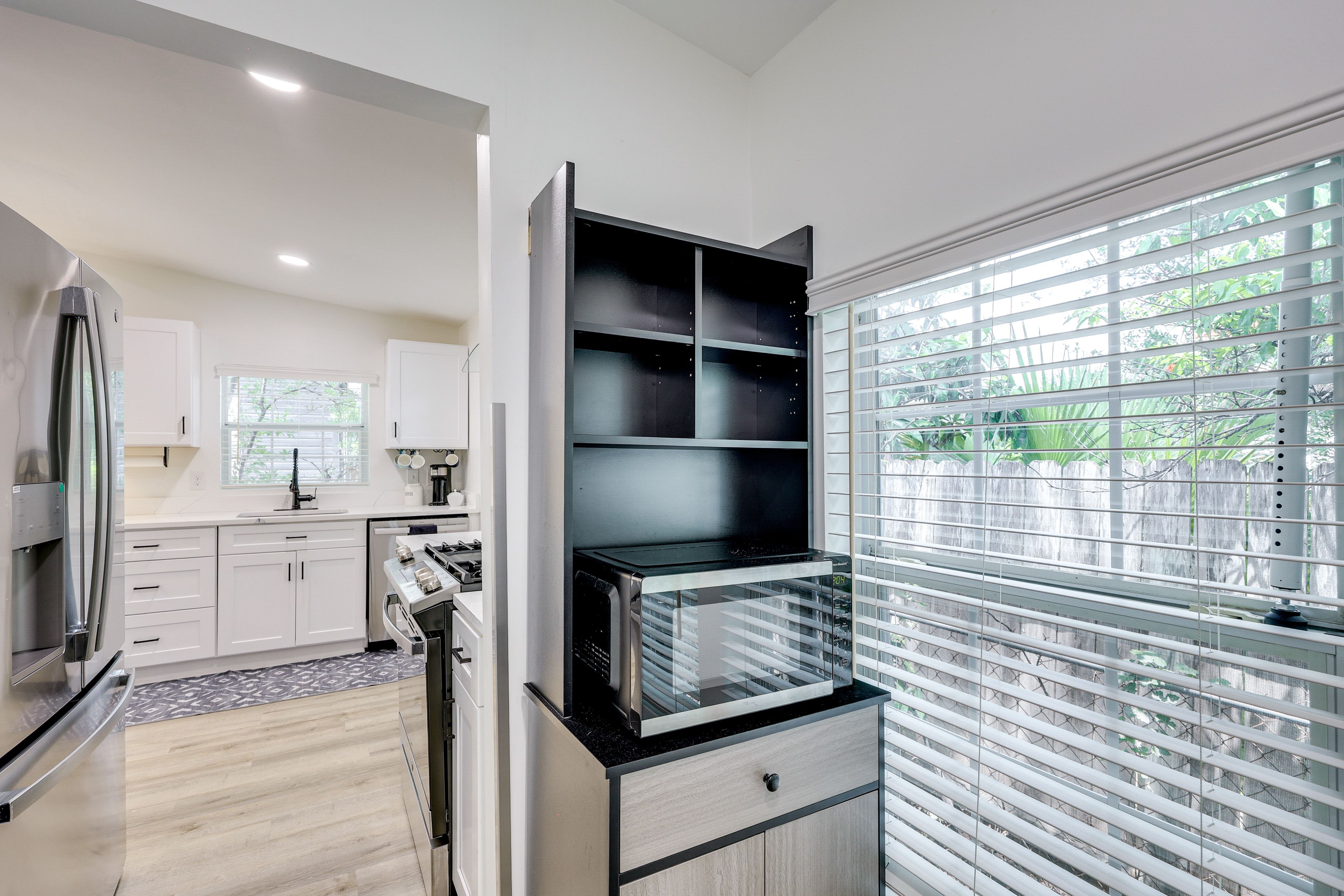 Pantry | Microwave | Washer & Dryer