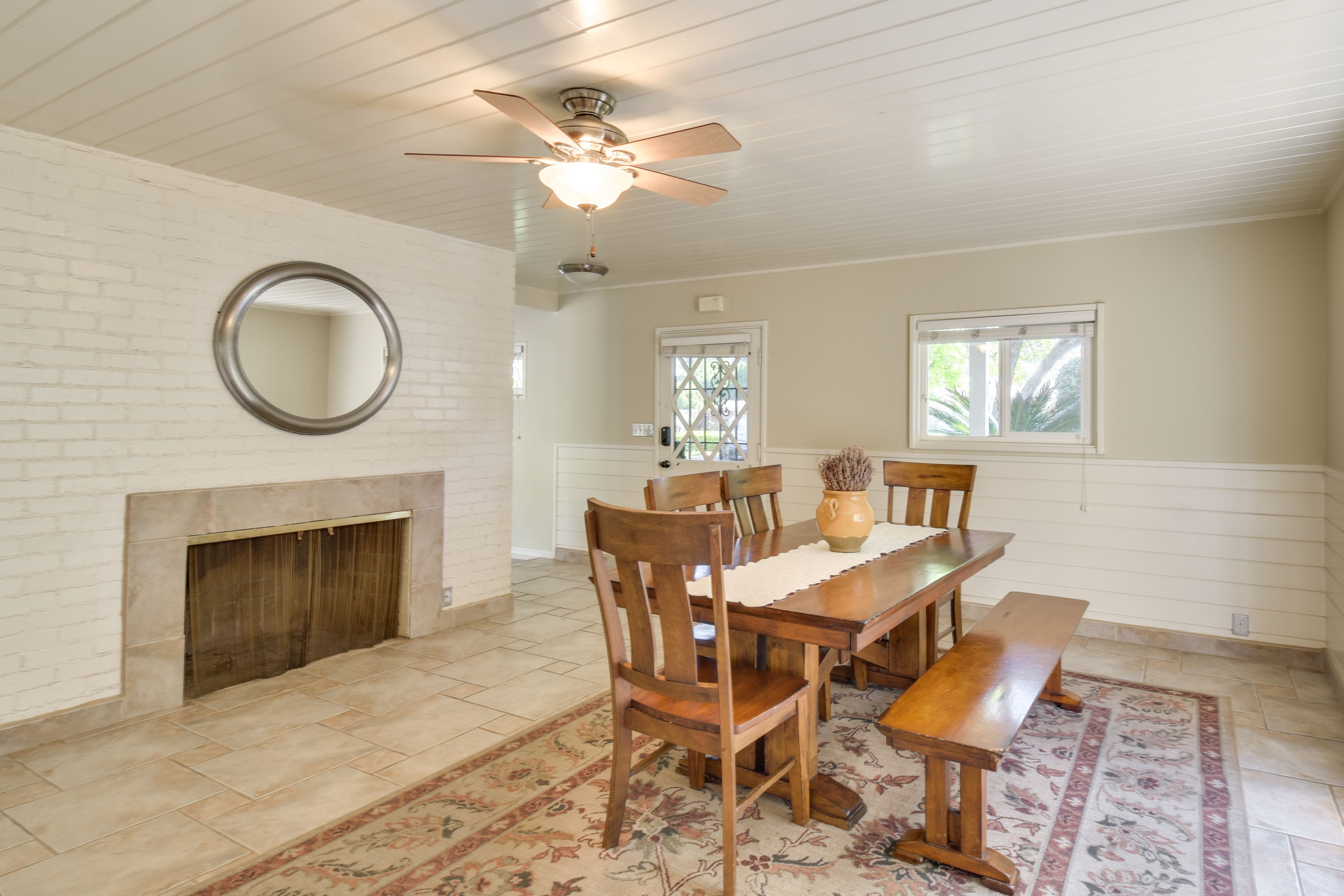 Dining Room | Dishware & Flatware