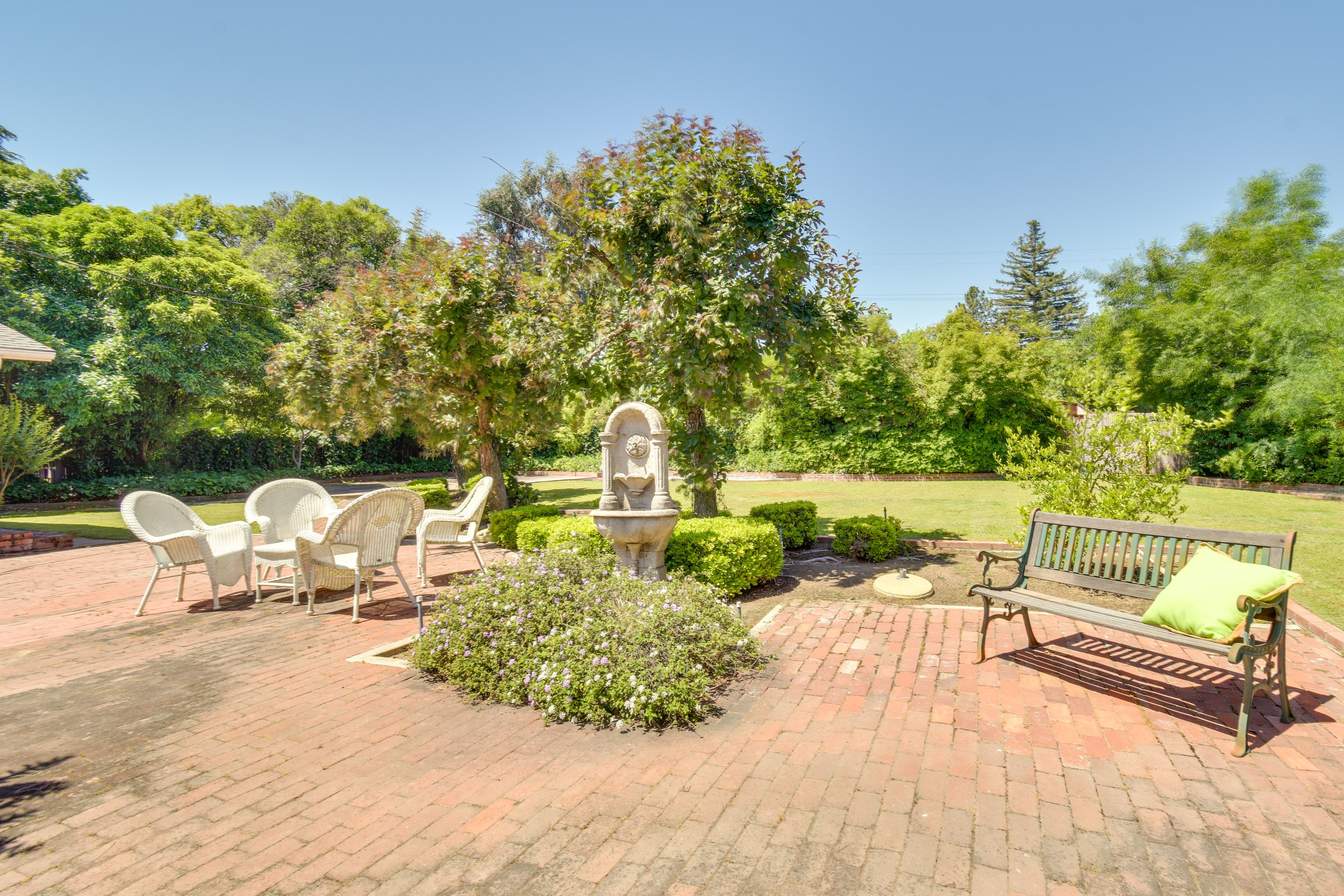 Fresno Vacation Rental | 2BR | 2BA | 3 Steps to Access | 2,300 Sq Ft