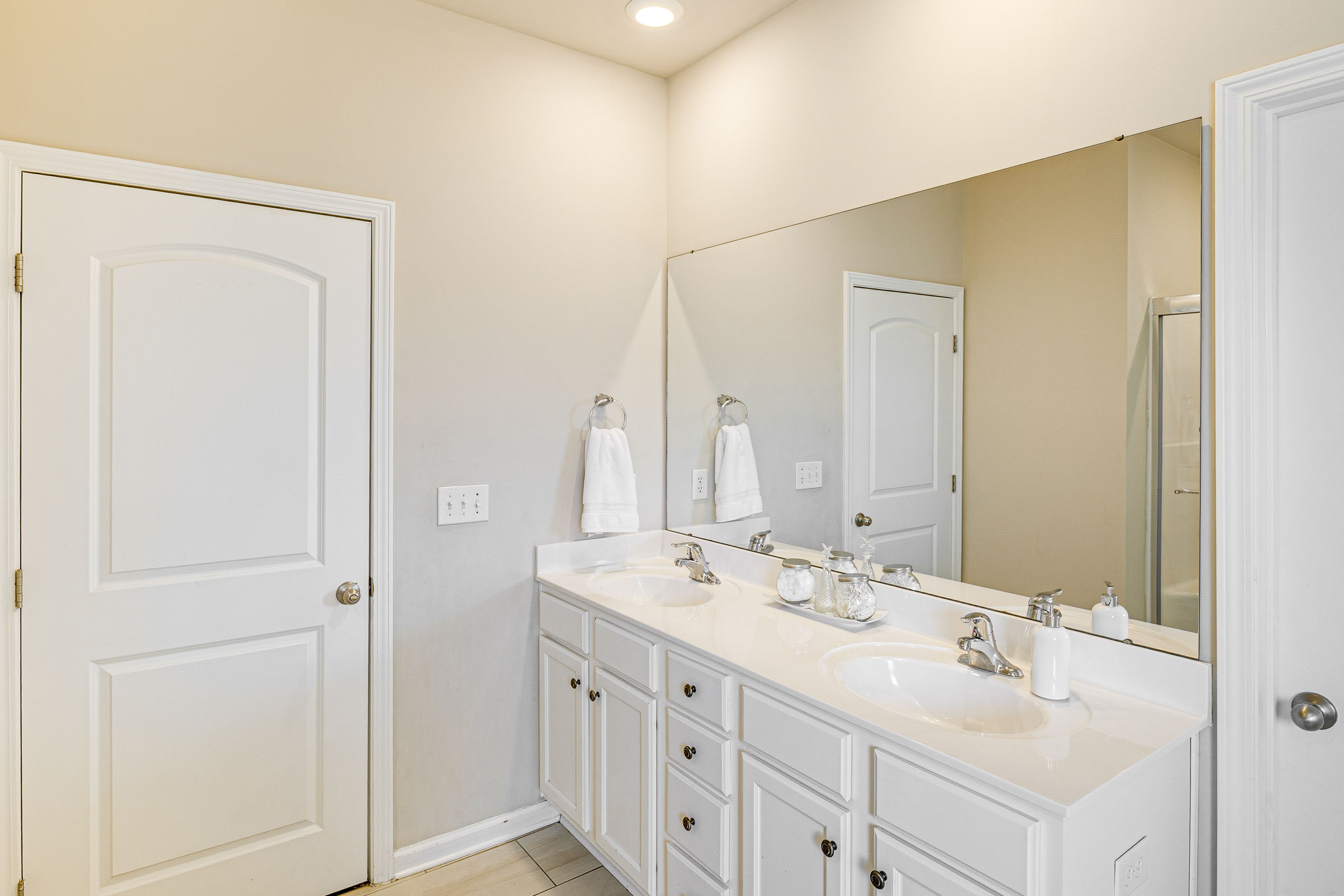 En-Suite Bathroom | Walk-In Closet