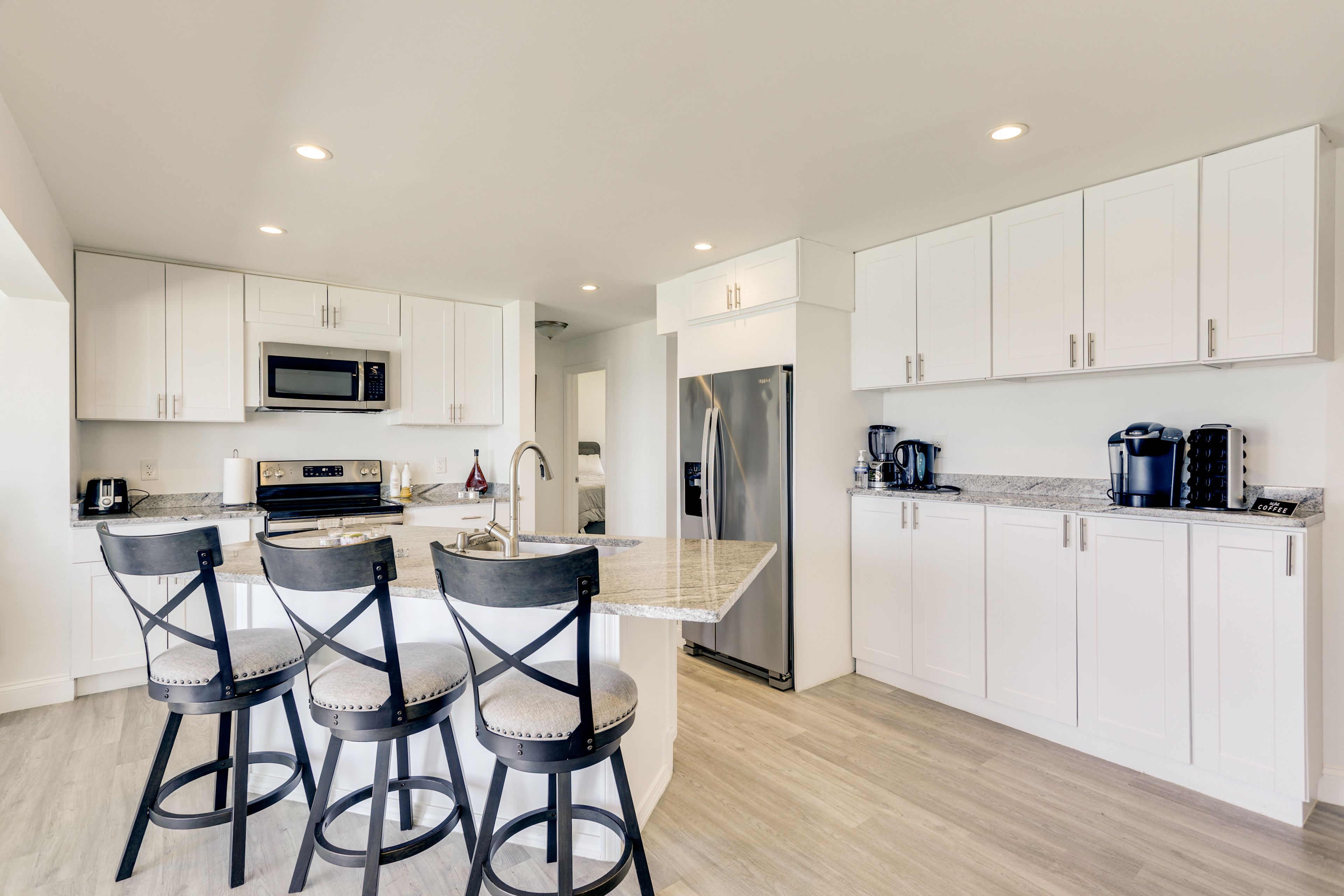 Kitchen | Blender | Toaster | 1st Floor