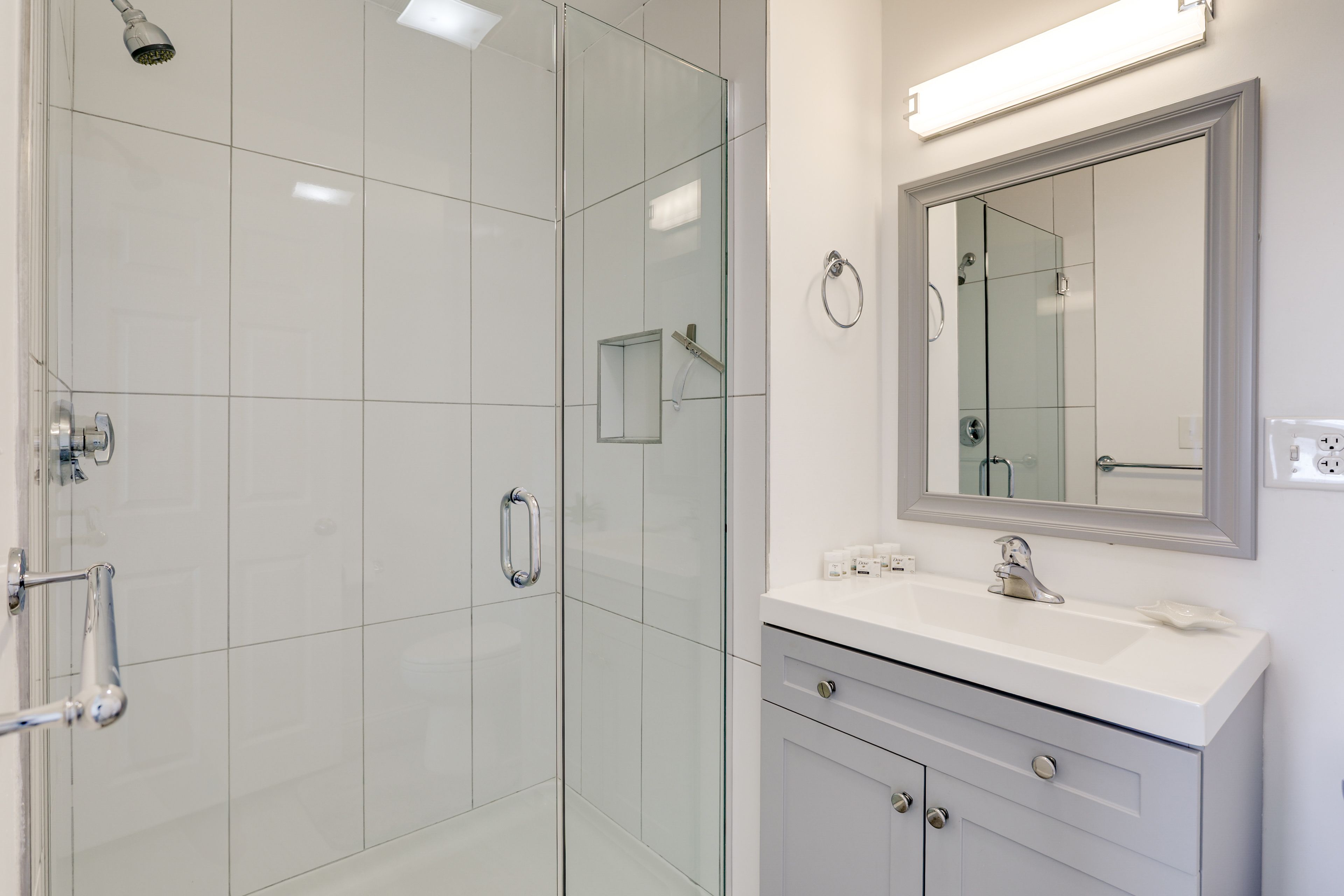 En-Suite Bathroom | 1st Floor