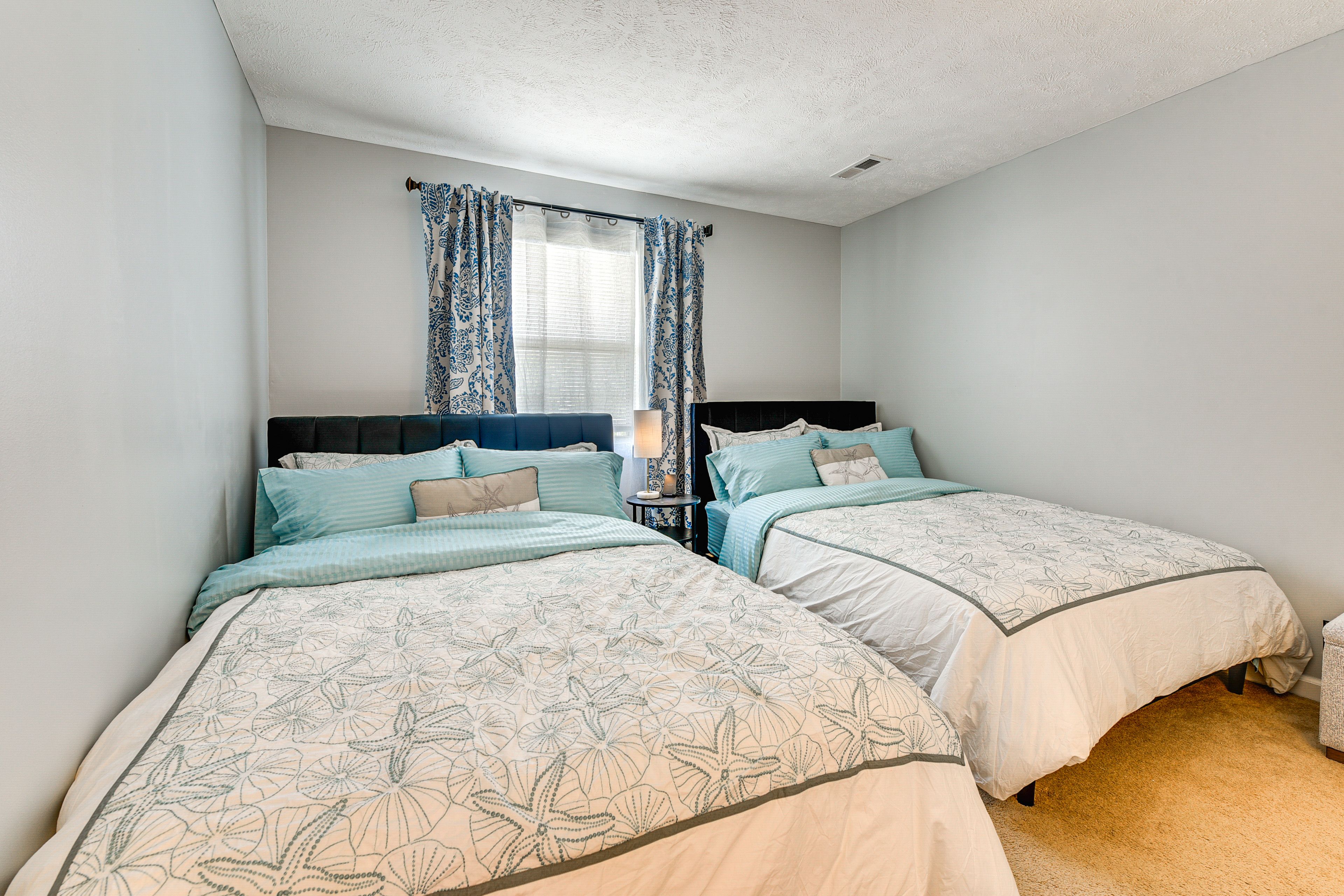 Bedroom 2 | 2 Full Beds | Linens Provided