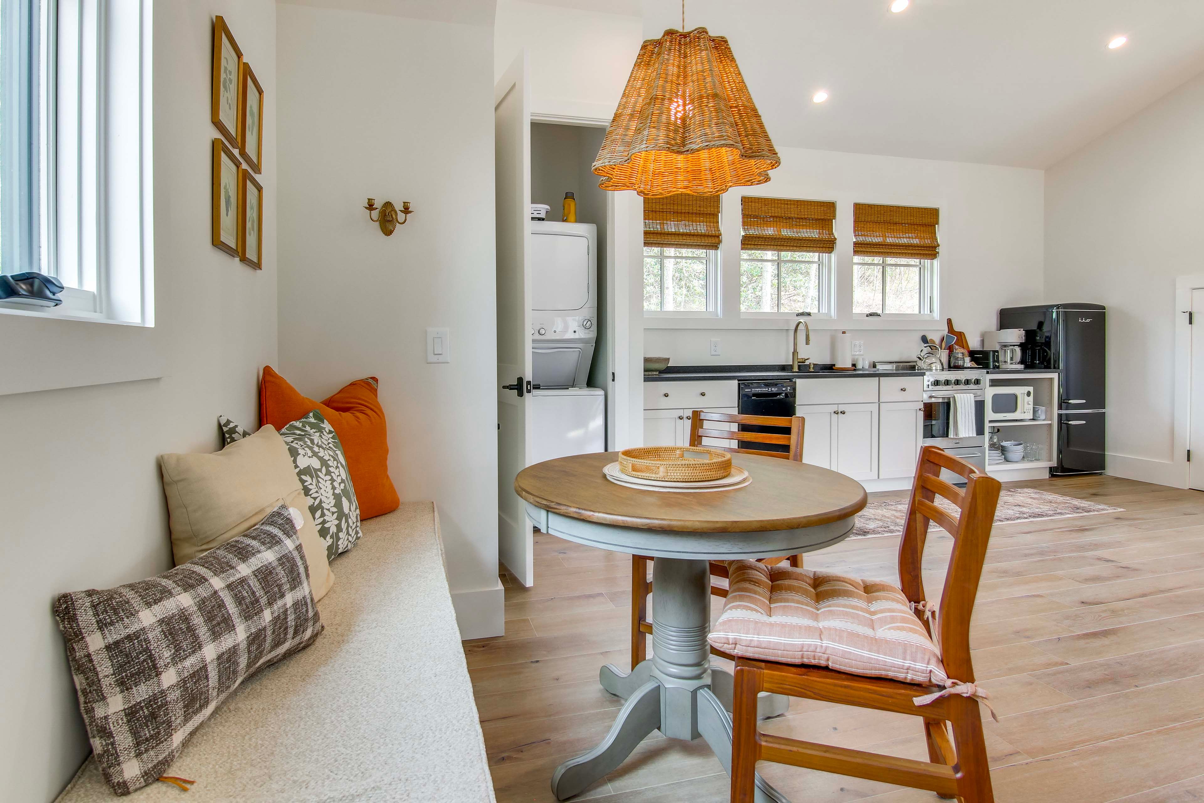 Dining Nook | Full Kitchen | Cooking Basics