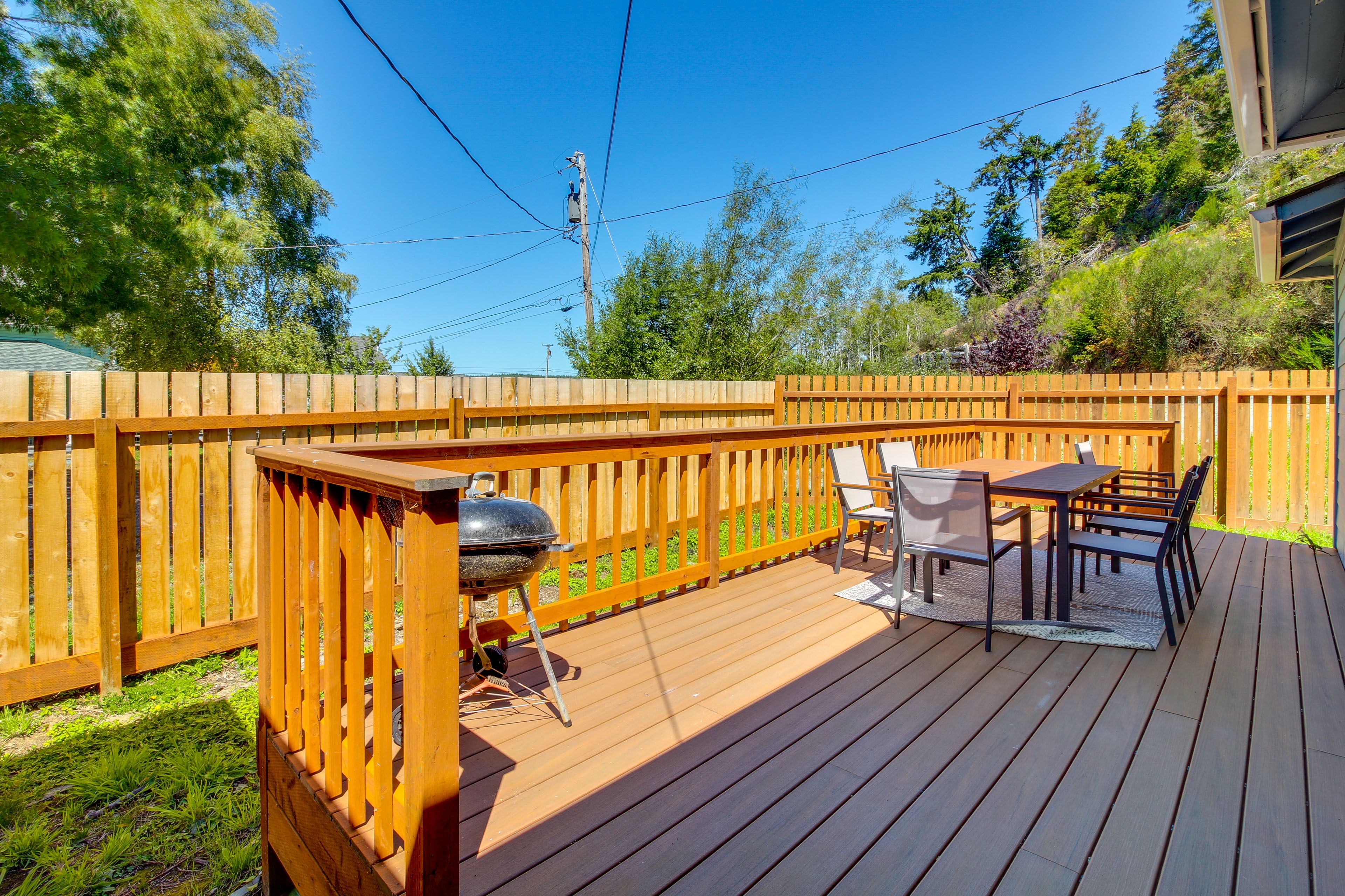 Deck | Charcoal Grill | Dining Area
