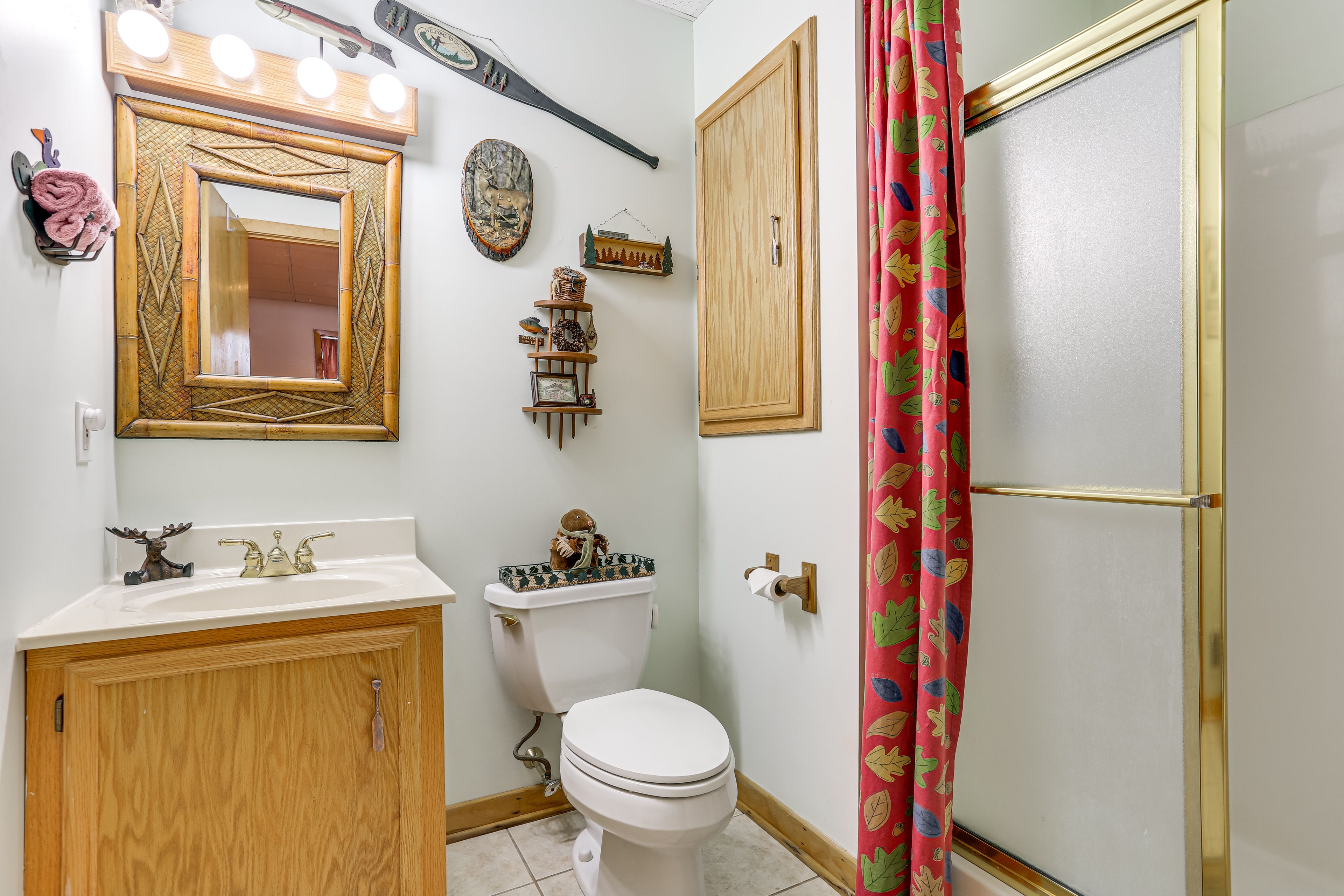 Full Bathroom | Lower Level