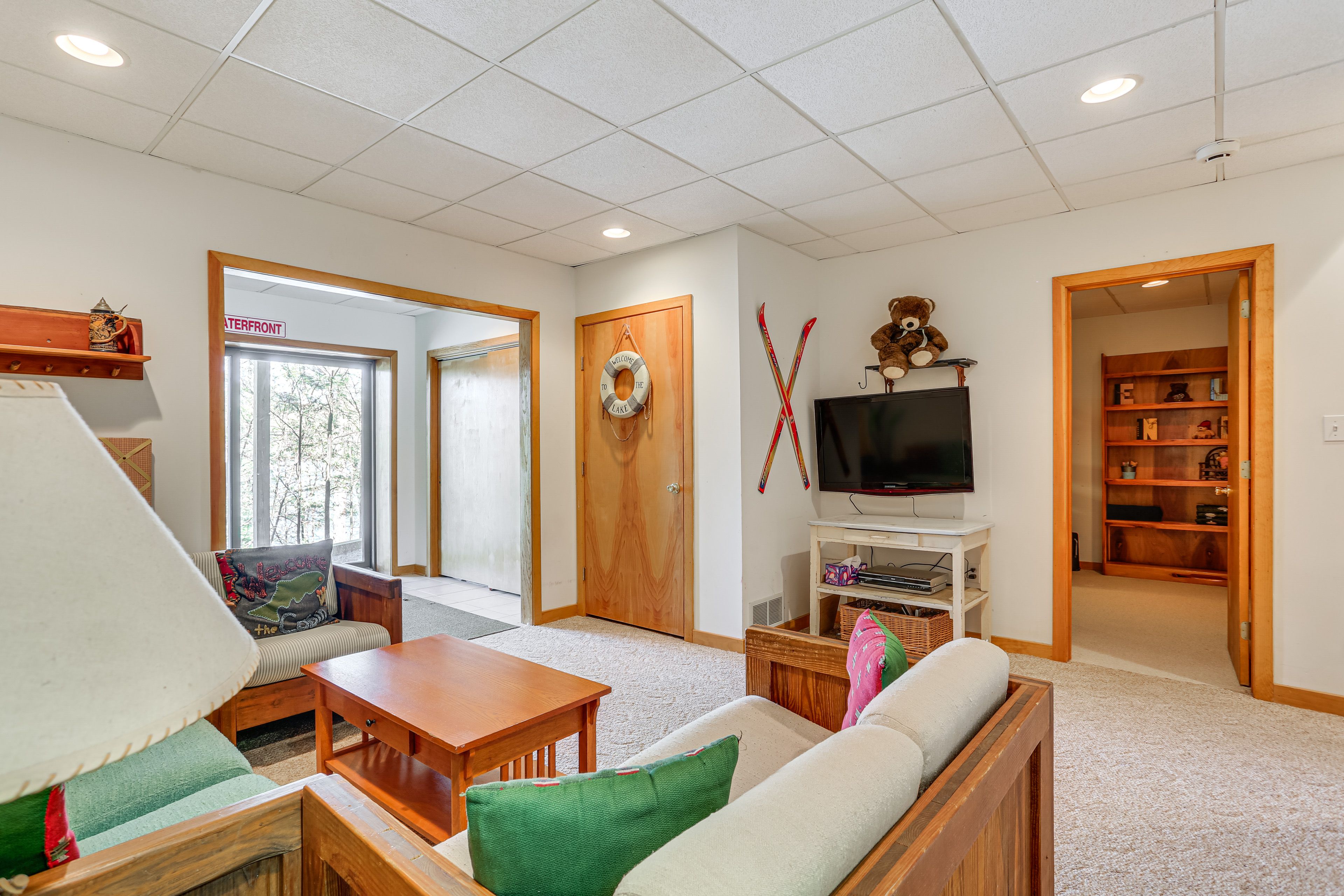 Downstairs Living Room | Lower Level | Queen Sleeper Sofa | Smart TV