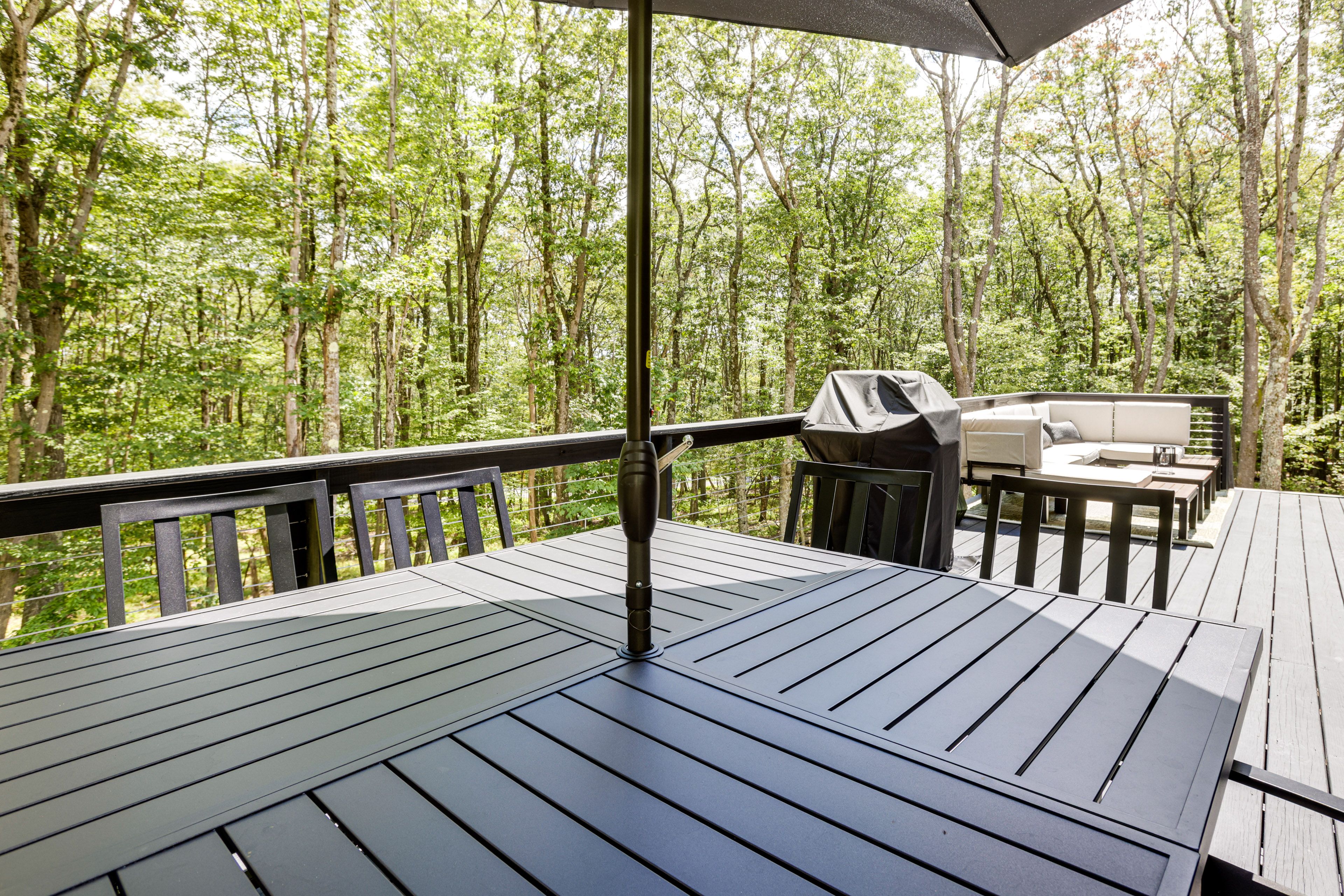 Deck | Main Level | Gas Grill