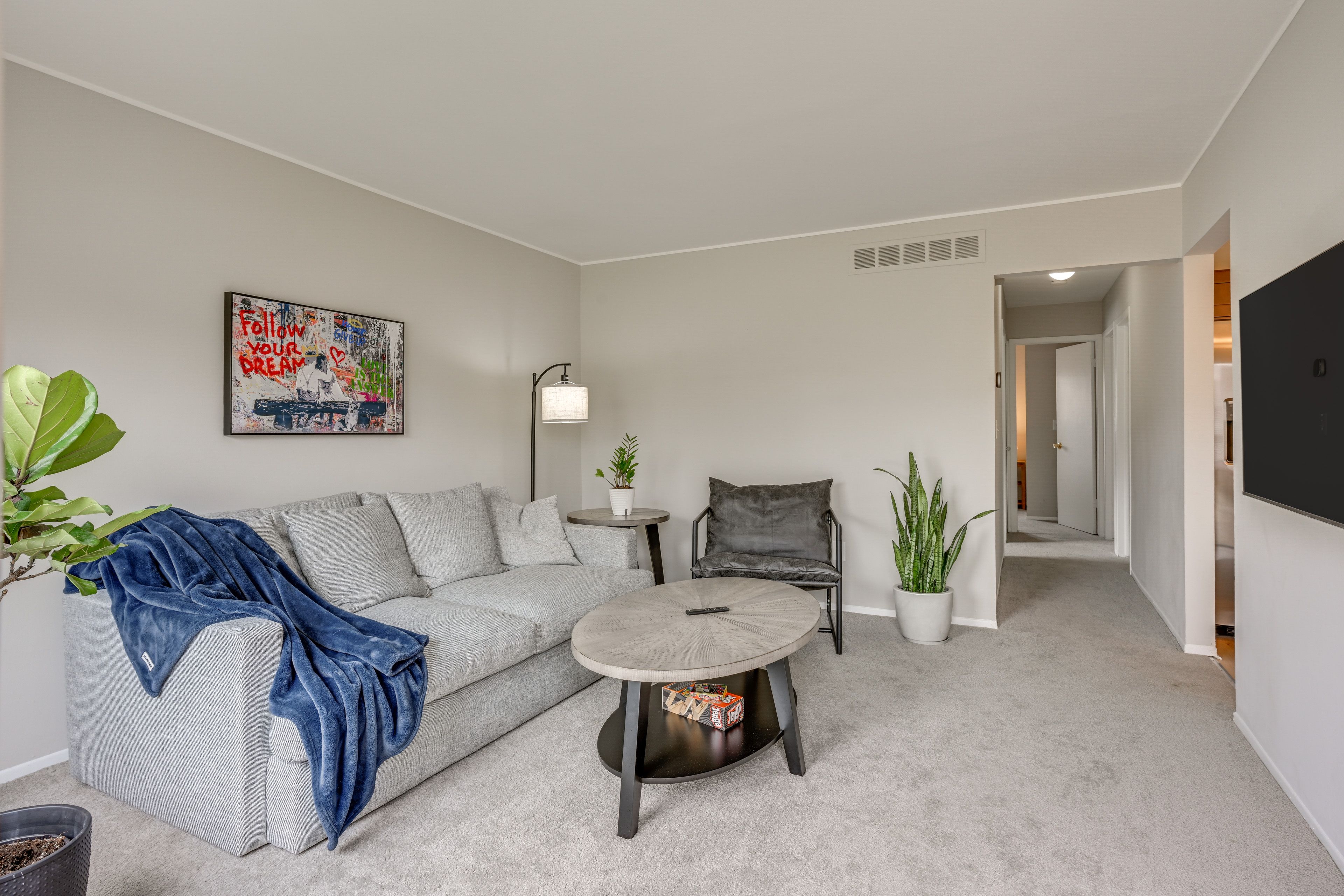 Hazel Park Vacation Rental | 3BR | 1BA | 900 Sq Ft | 5 Steps Required