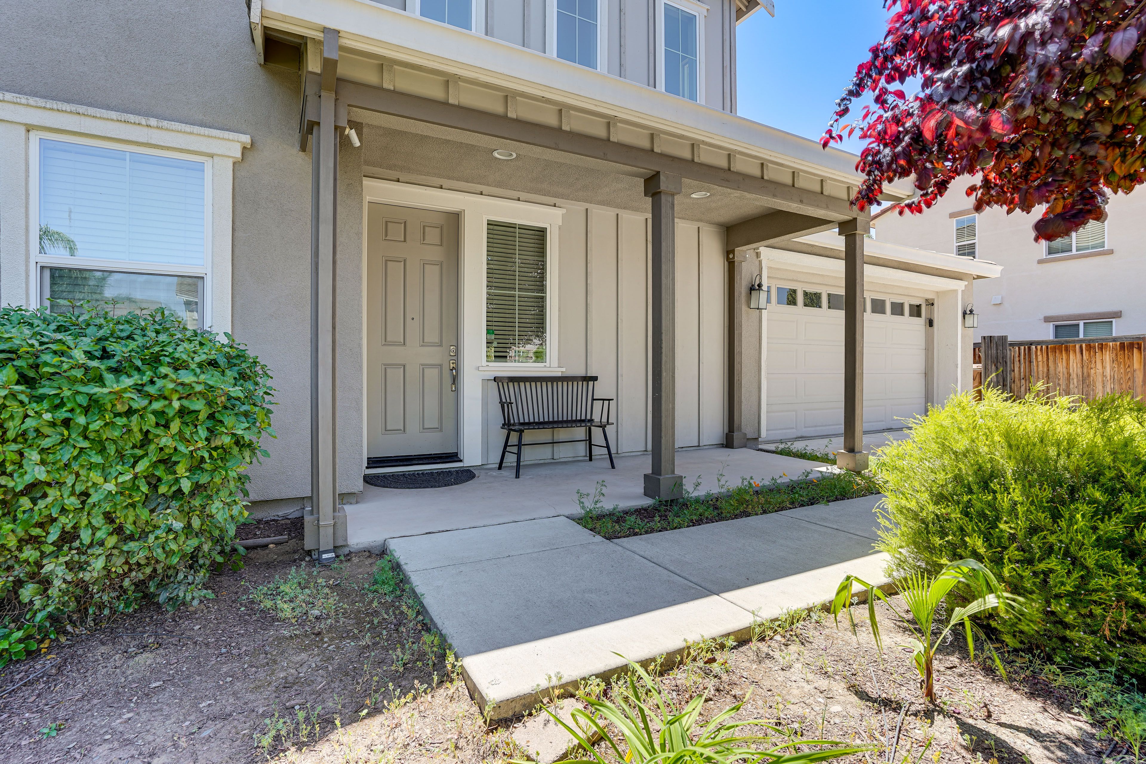 Covered Porch | Entryway