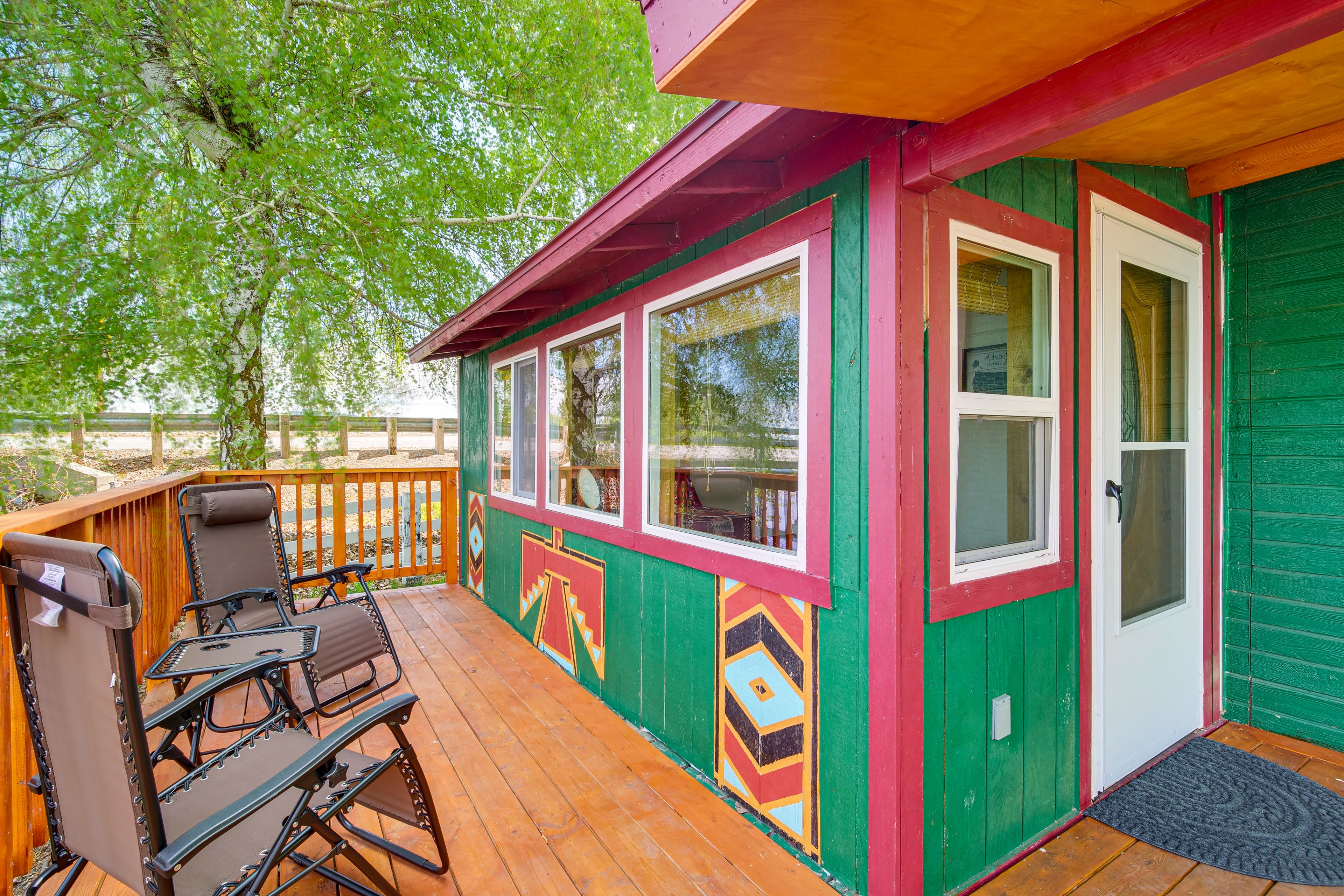 Deck | Outdoor Seating