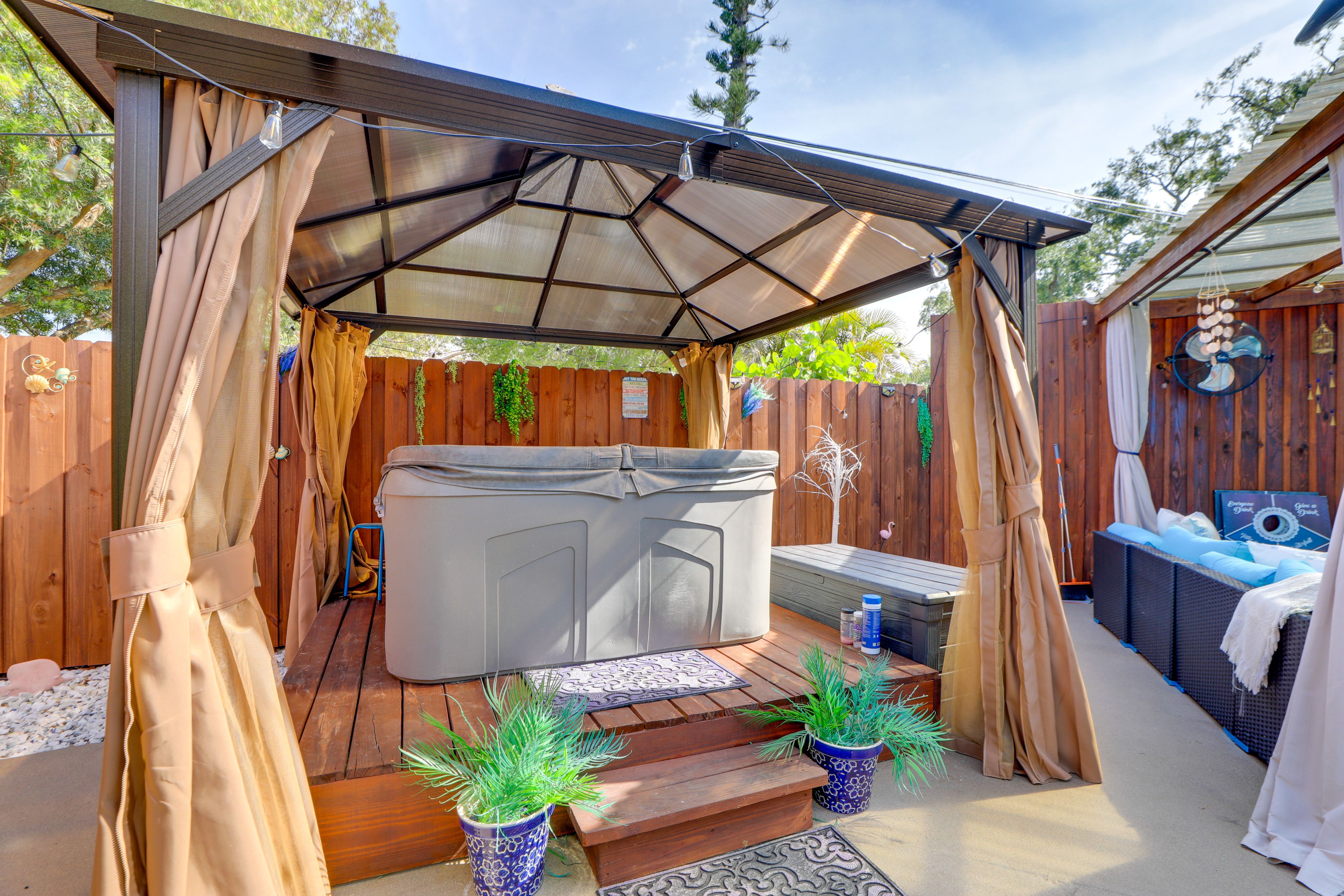 Private Hot Tub