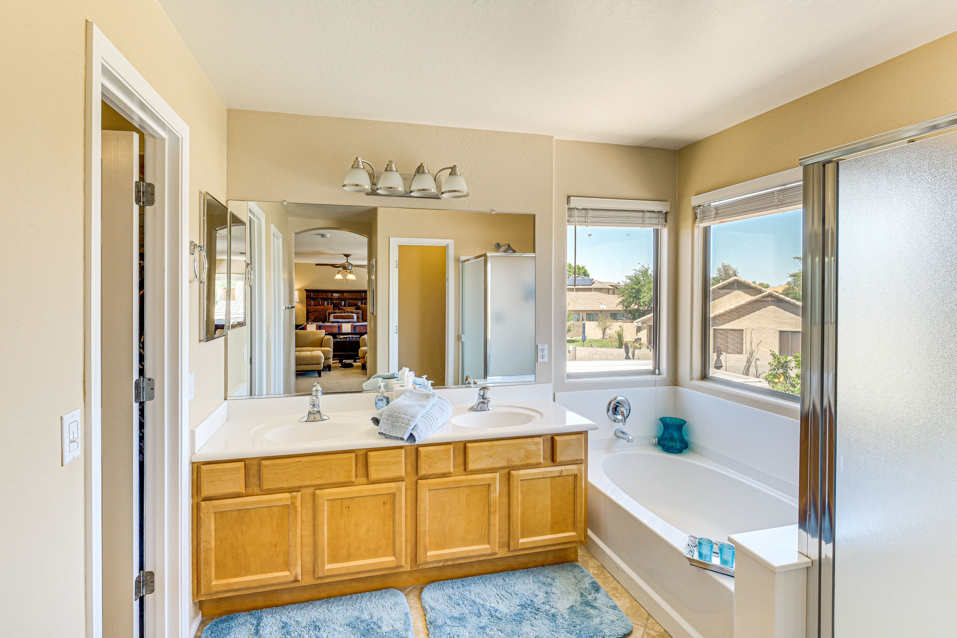 En-Suite Bathroom | 2nd Floor | Towels Provided