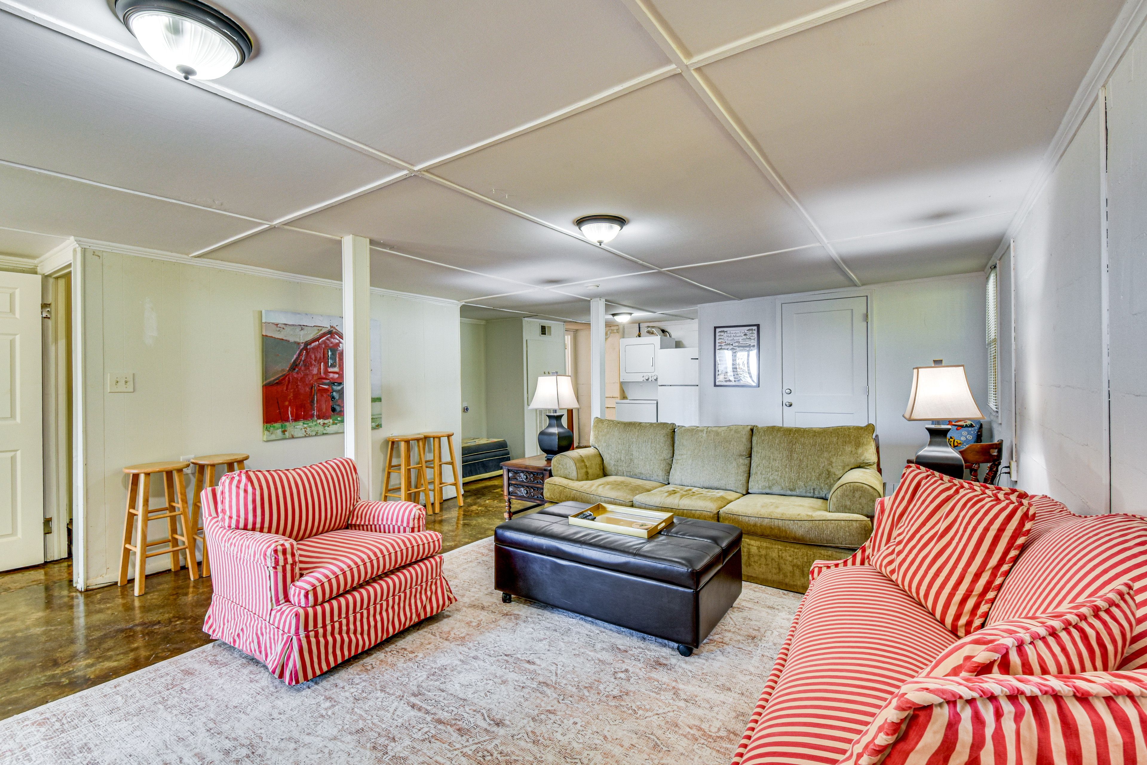 Den | Lower Level | Twin Fold-Out Ottoman | Smart TV | Board Games | Kids' Toys