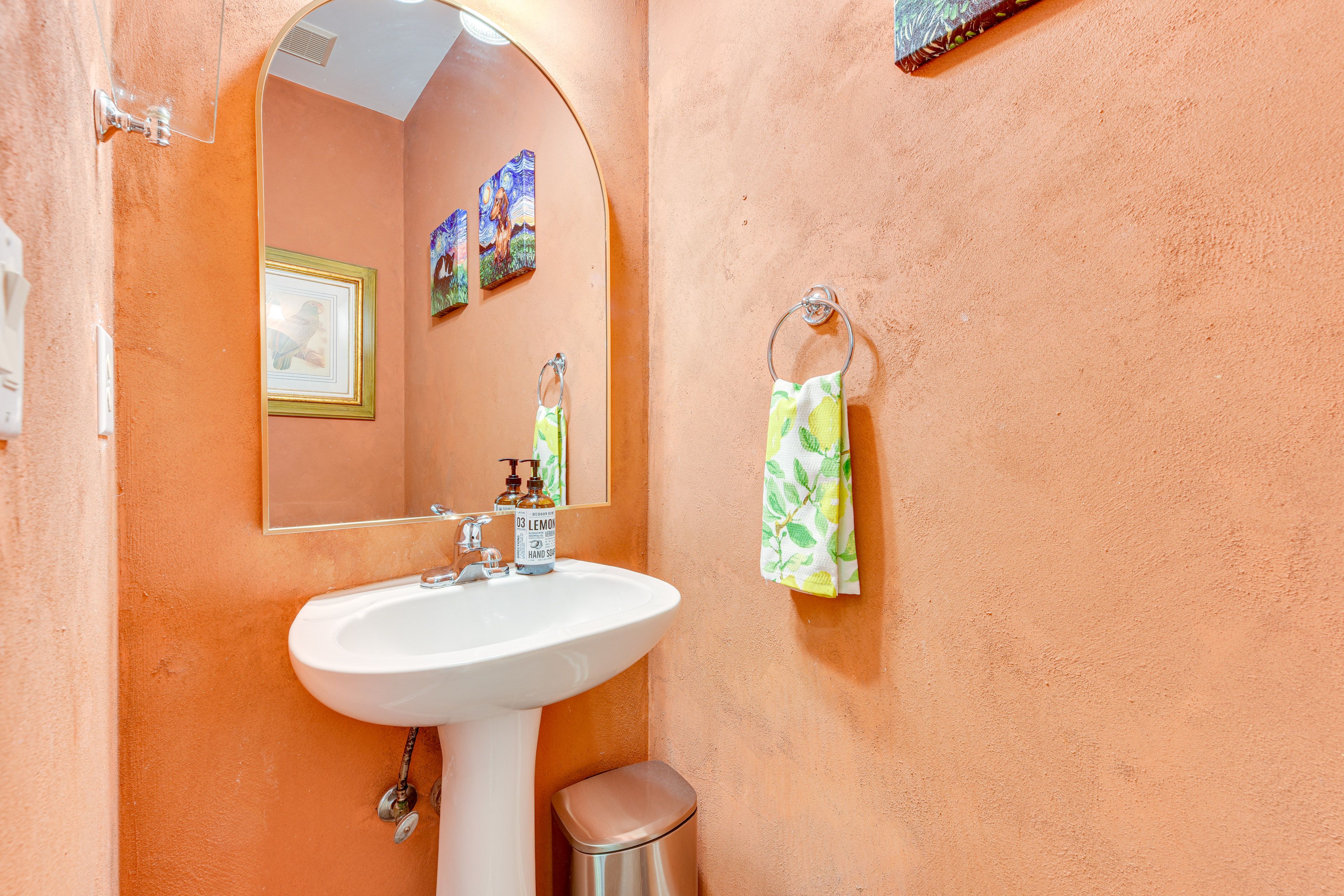 Half Bathroom | 1st Floor