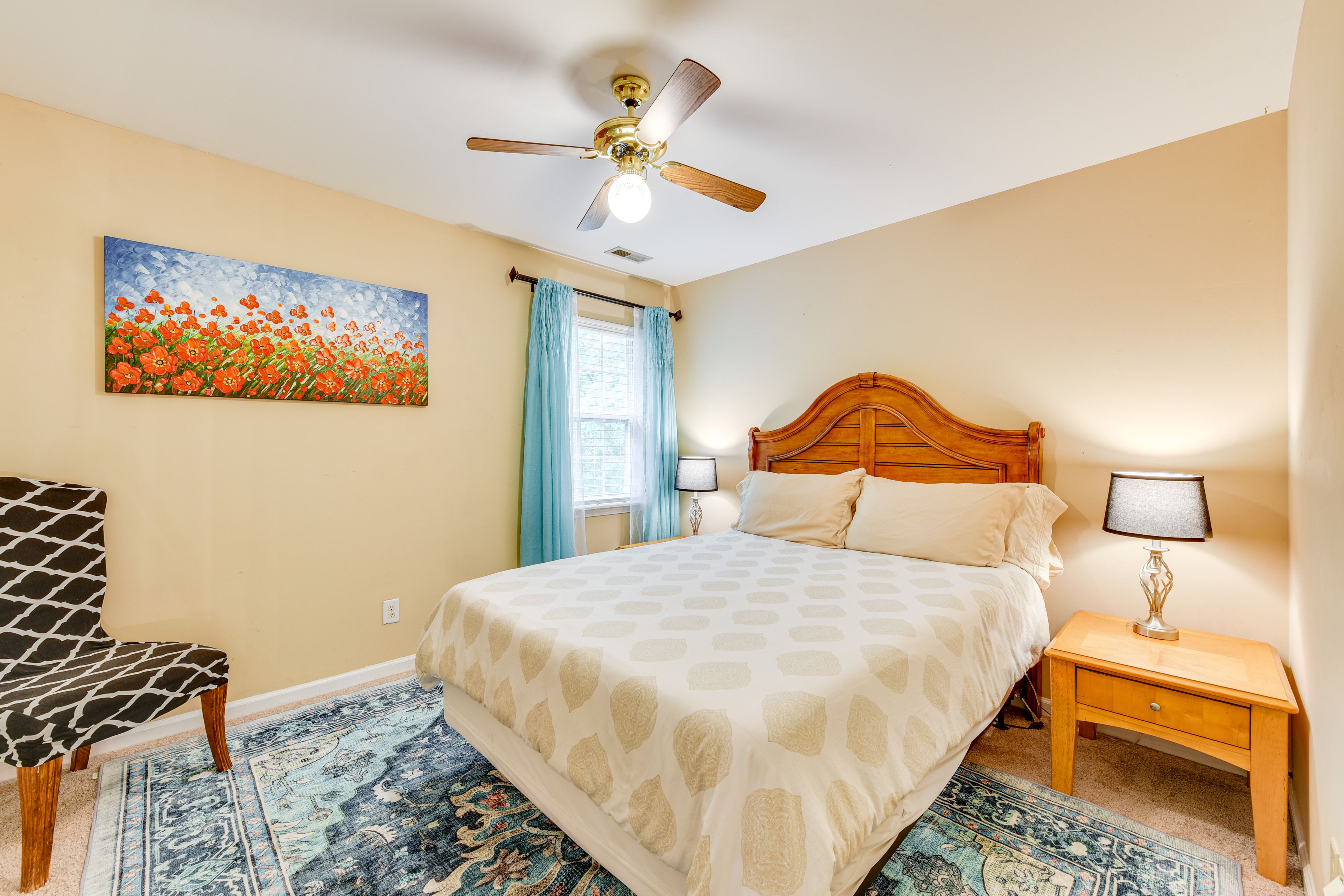 Bedroom 3 | 2nd Floor | Queen Bed