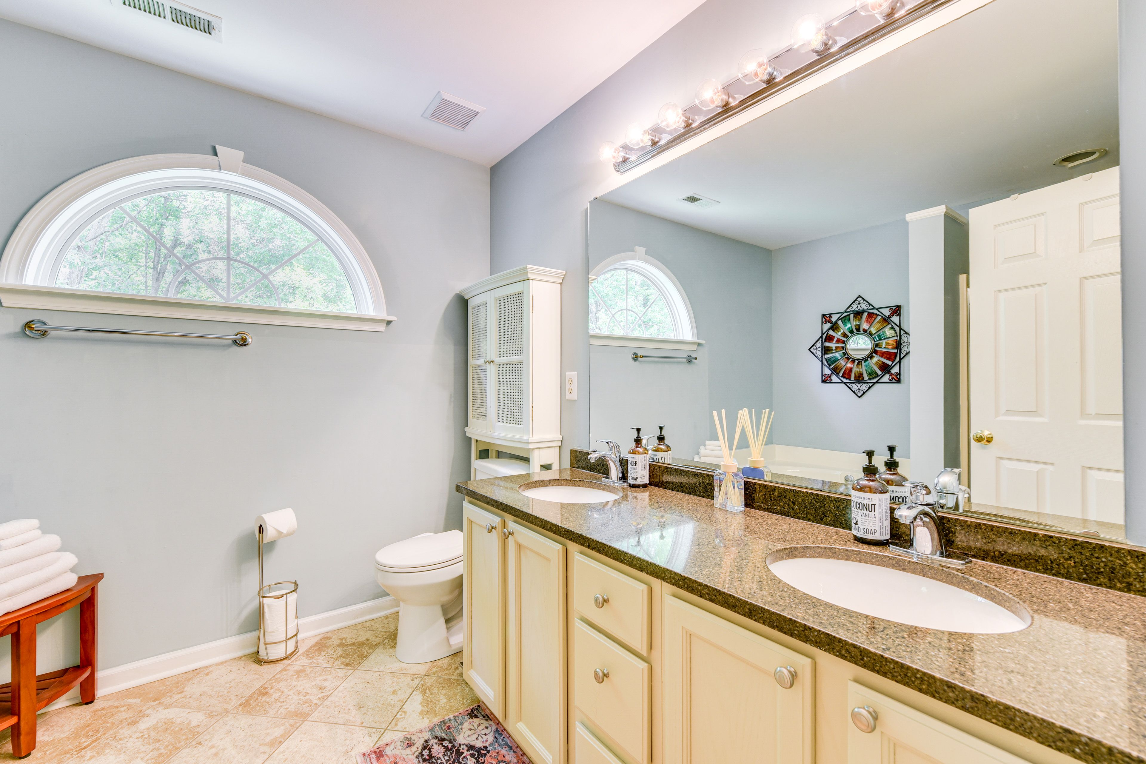 En-Suite Bathroom | 2nd Floor | Towels Provided