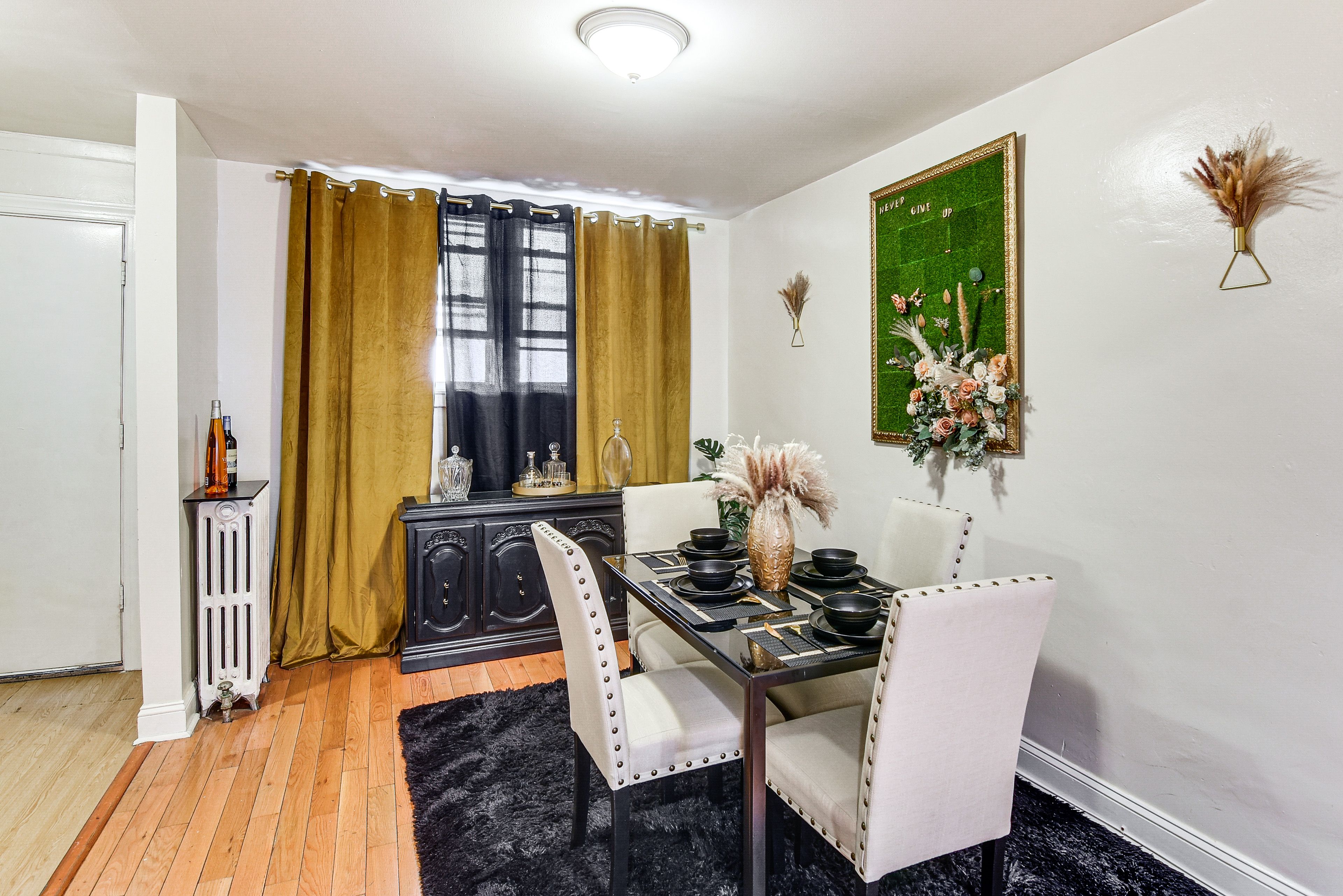 Dining Area | 1st Floor