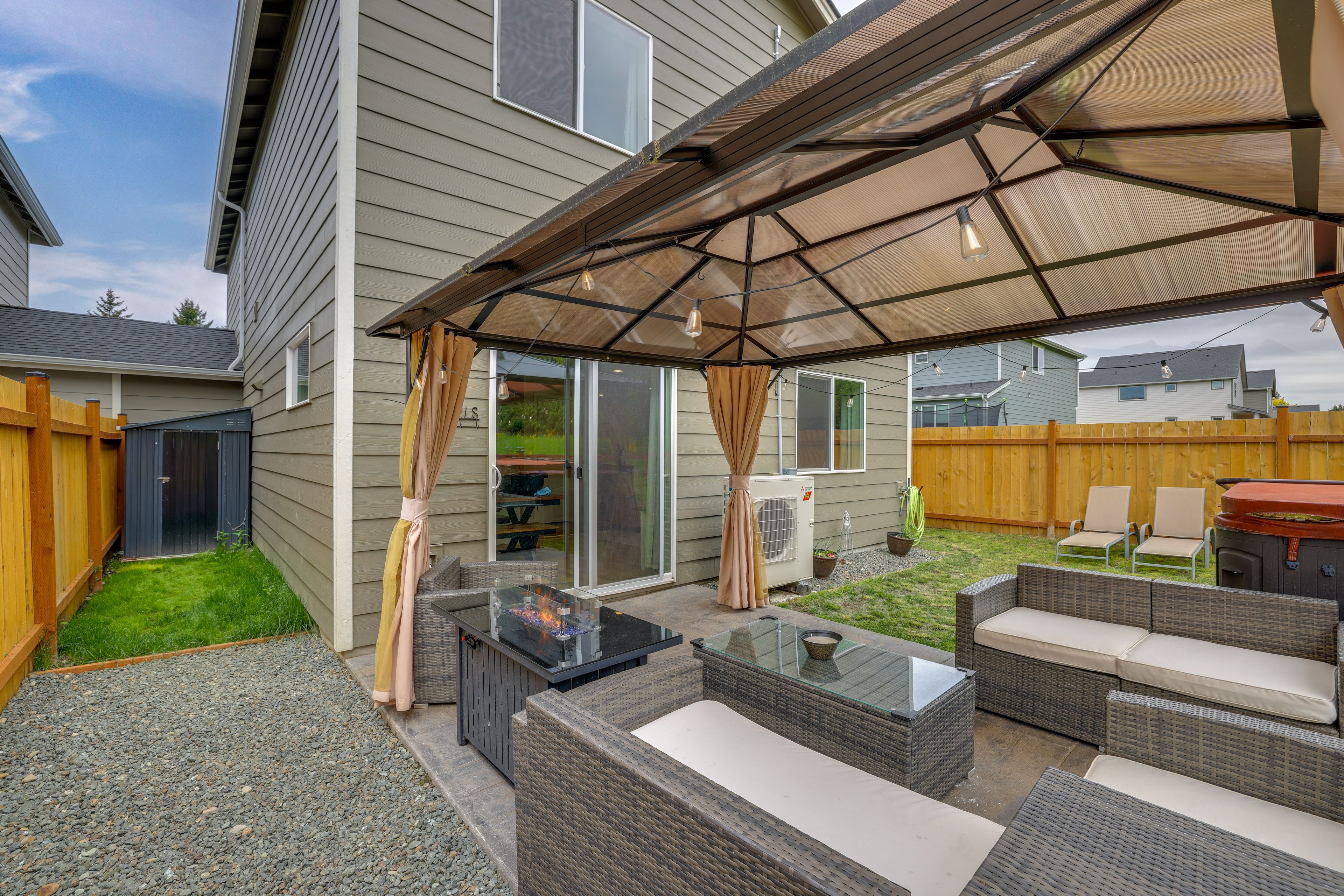 Private Backyard Area | Charcoal Grill | Fire Pit | Hot Tub