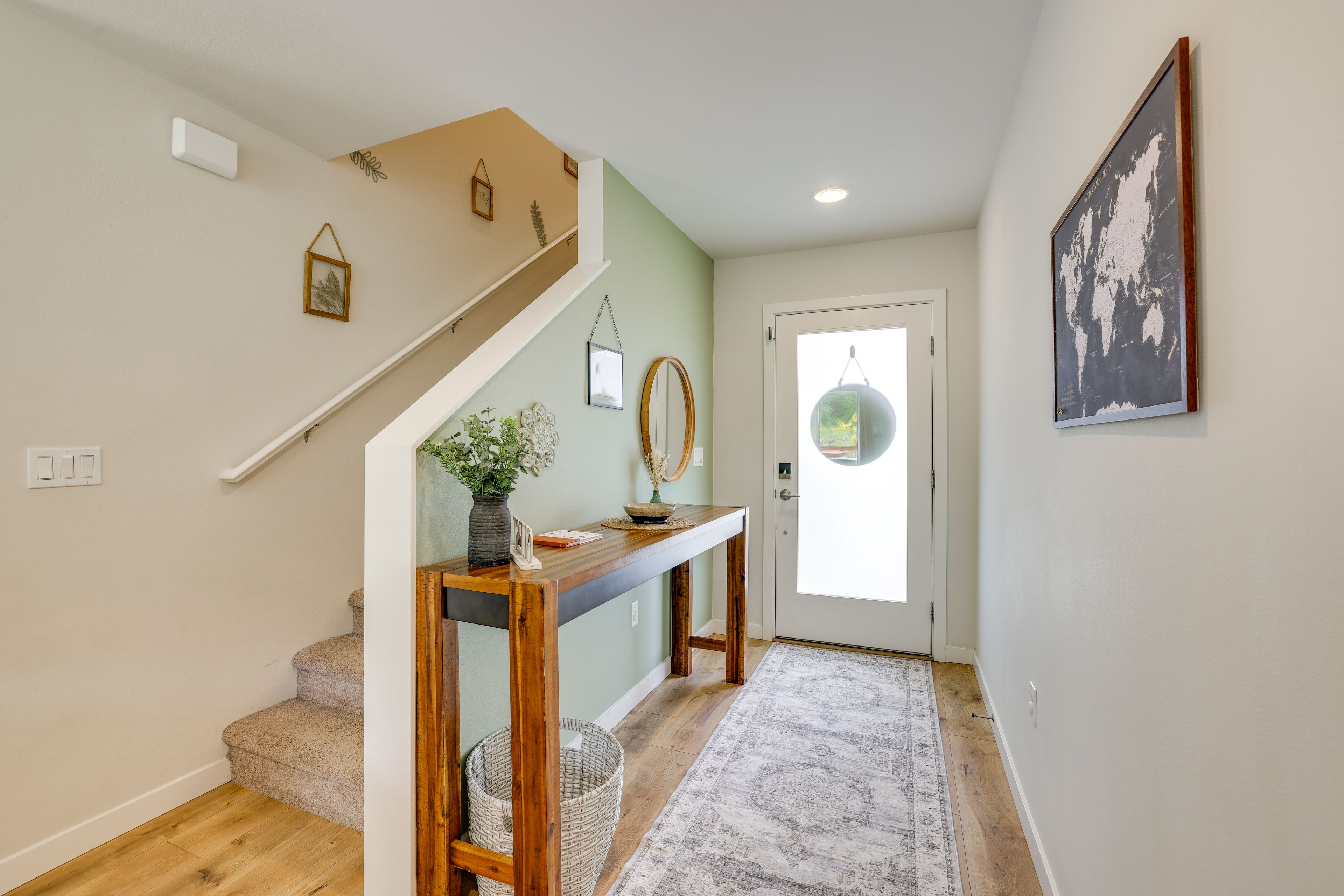 Stairs to 2nd Floor
