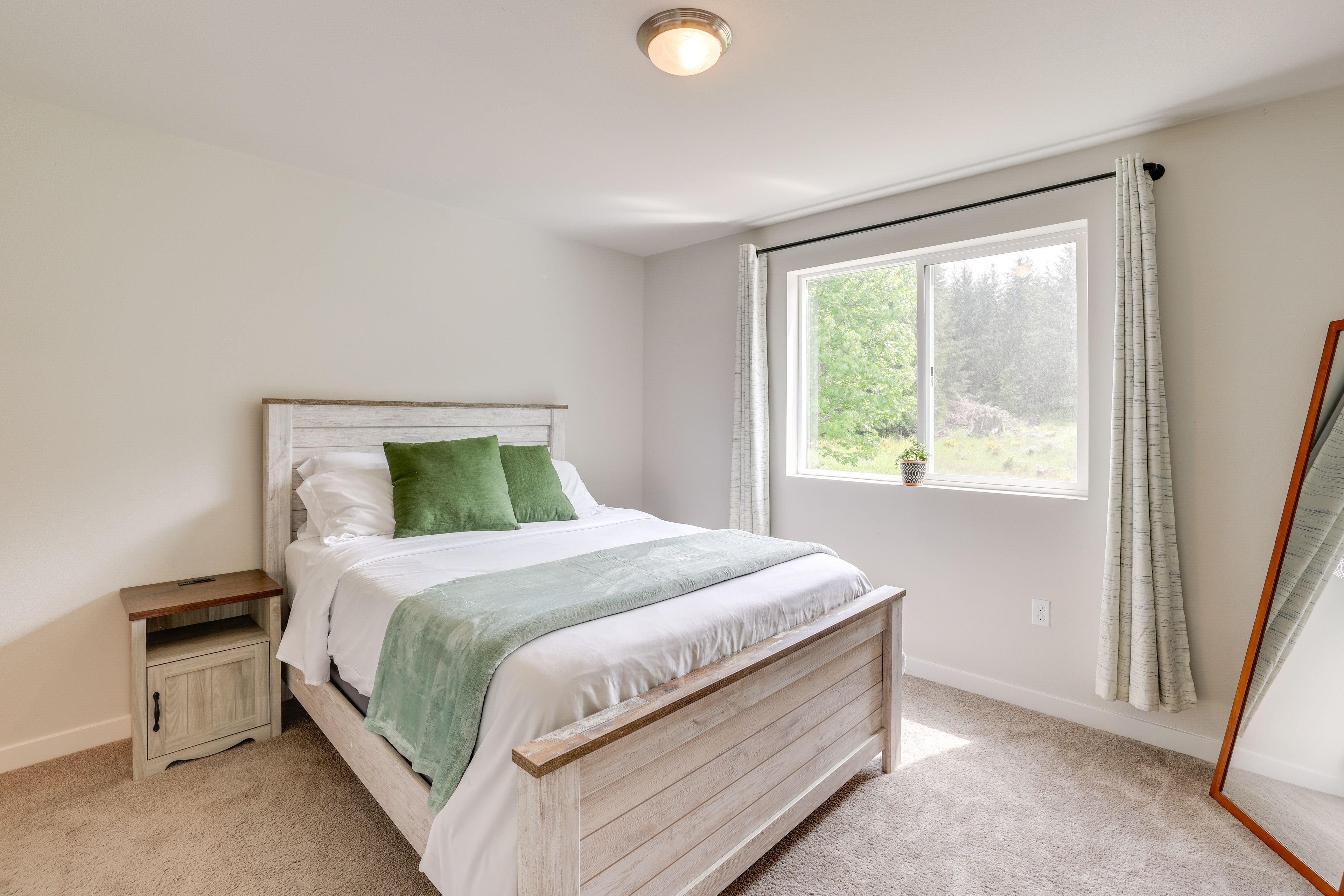Bedroom 1 | Queen Bed | 2nd Floor | Linens Provided
