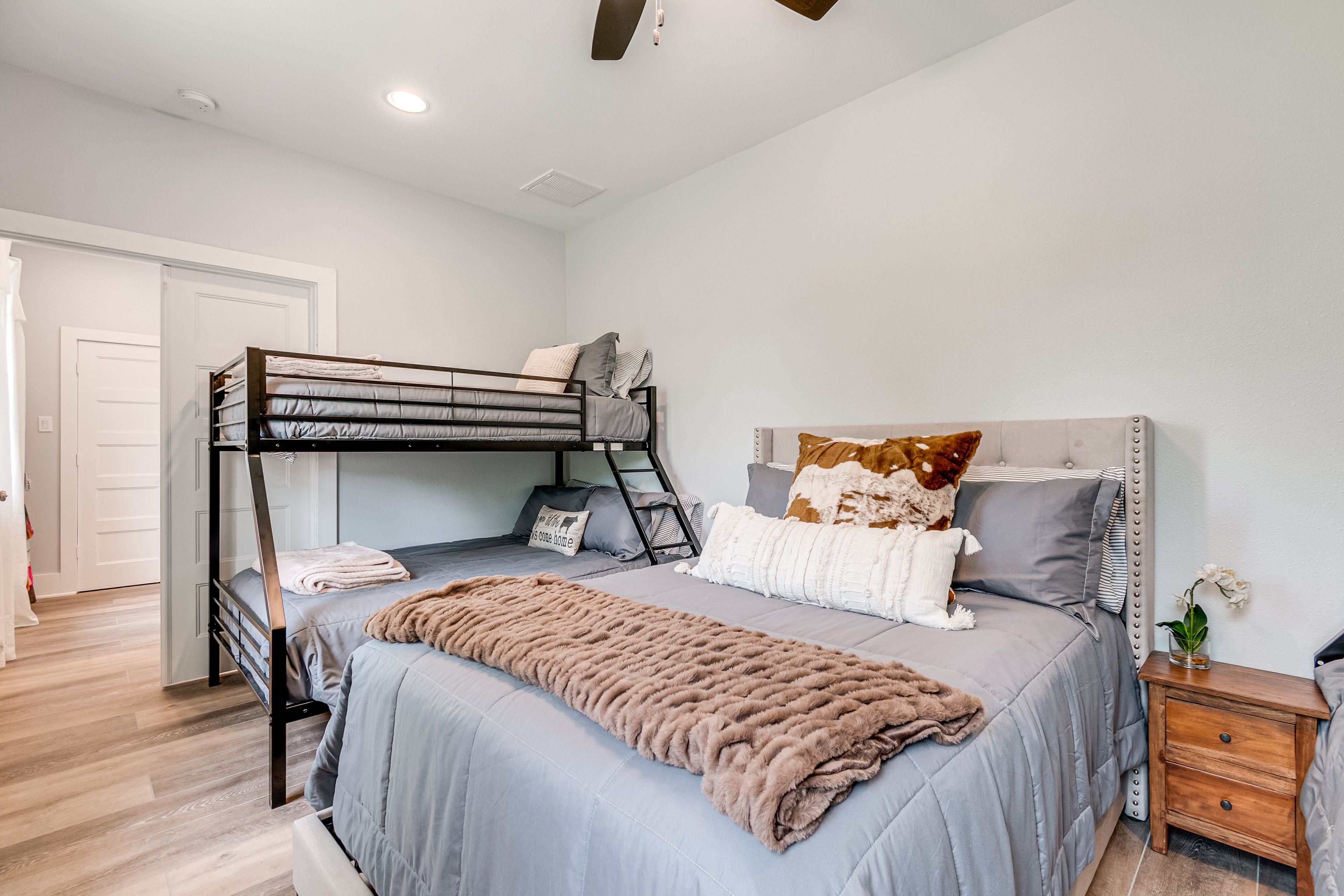 Bedroom 3 | 2 Twin/Full Bunk Beds | 1 Full Bed