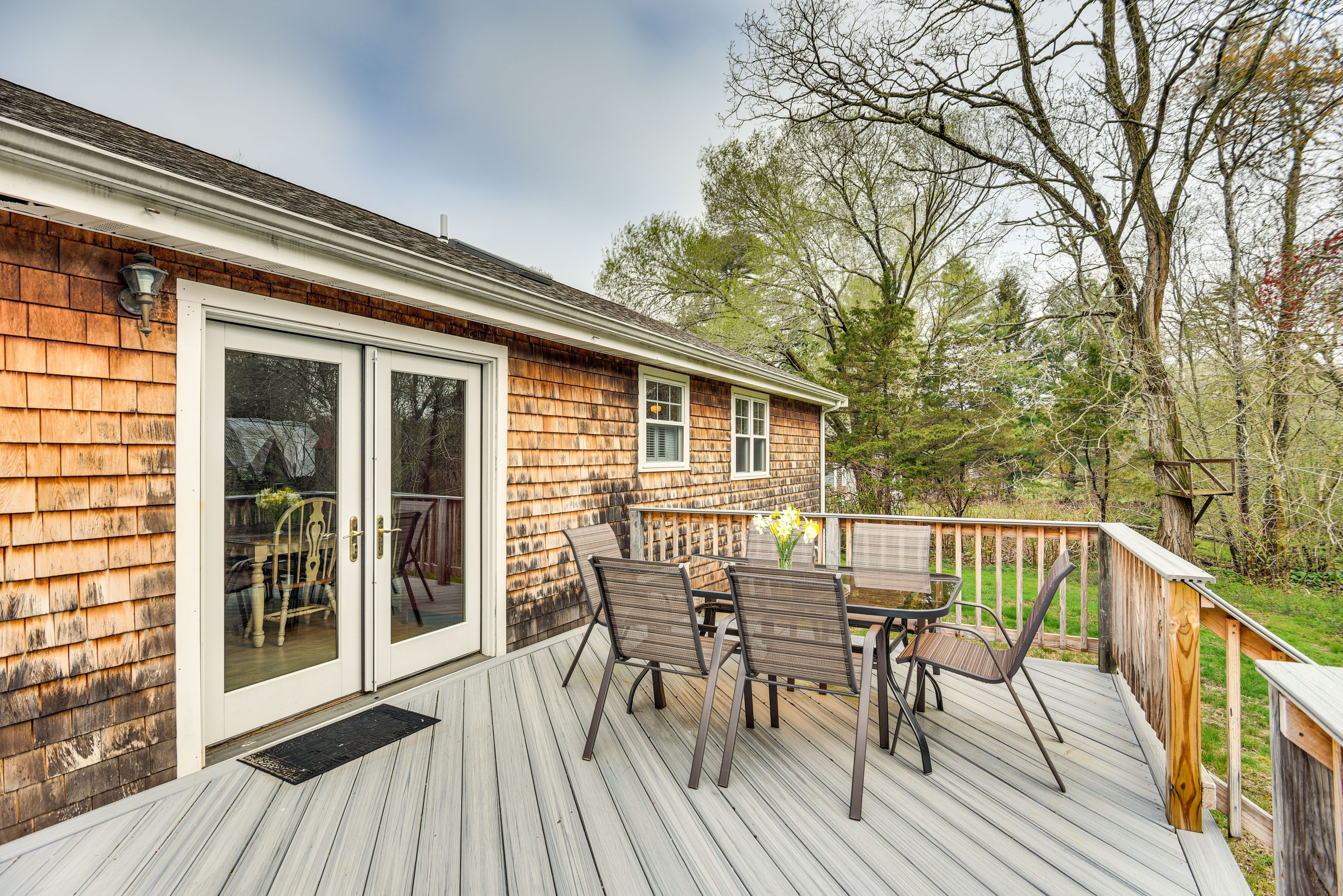 Little Compton Vacation Rental | 3BR | 2BA | Stairs Required | 1,480 Sq Ft