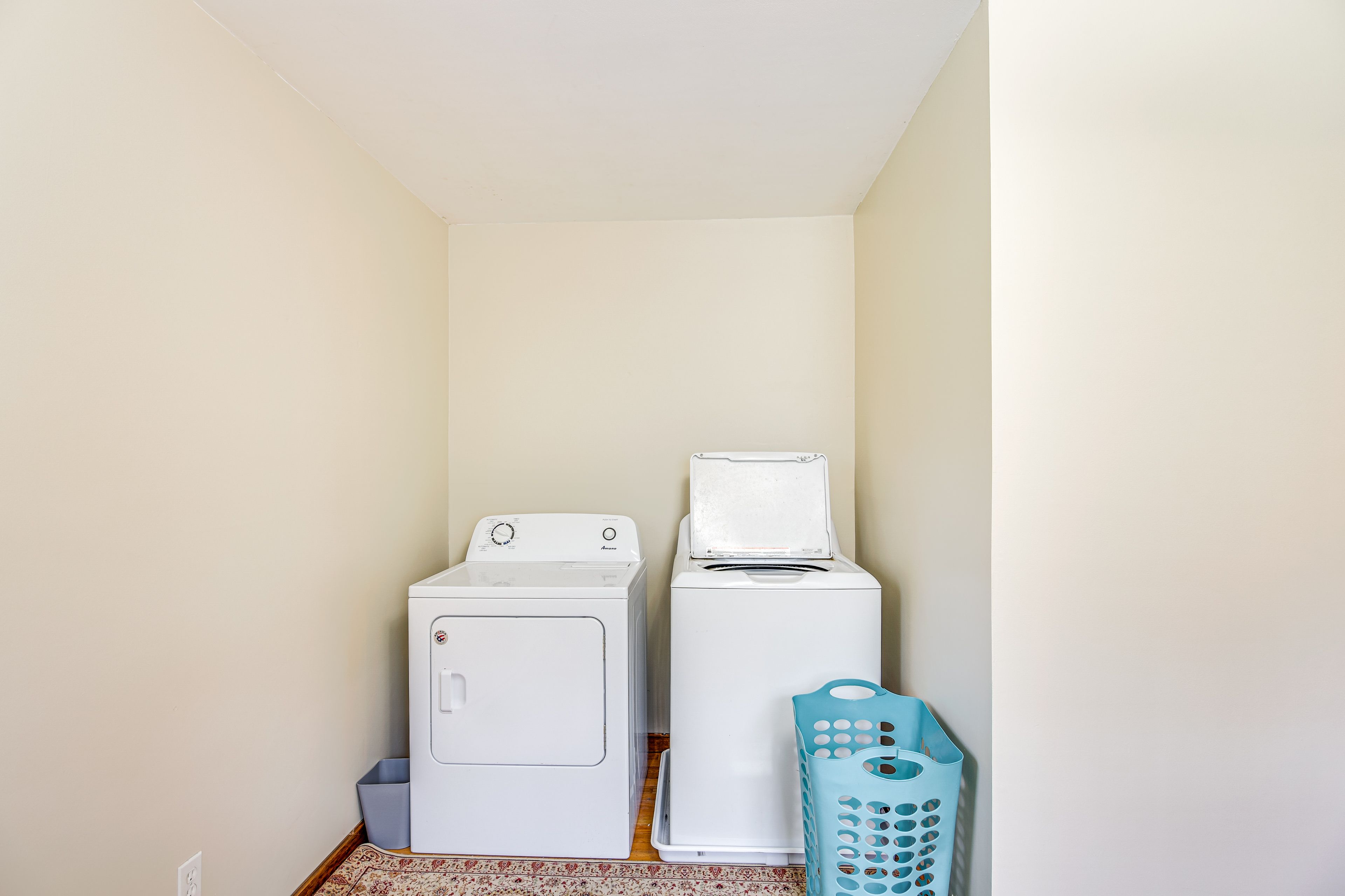 Washer & Dryer