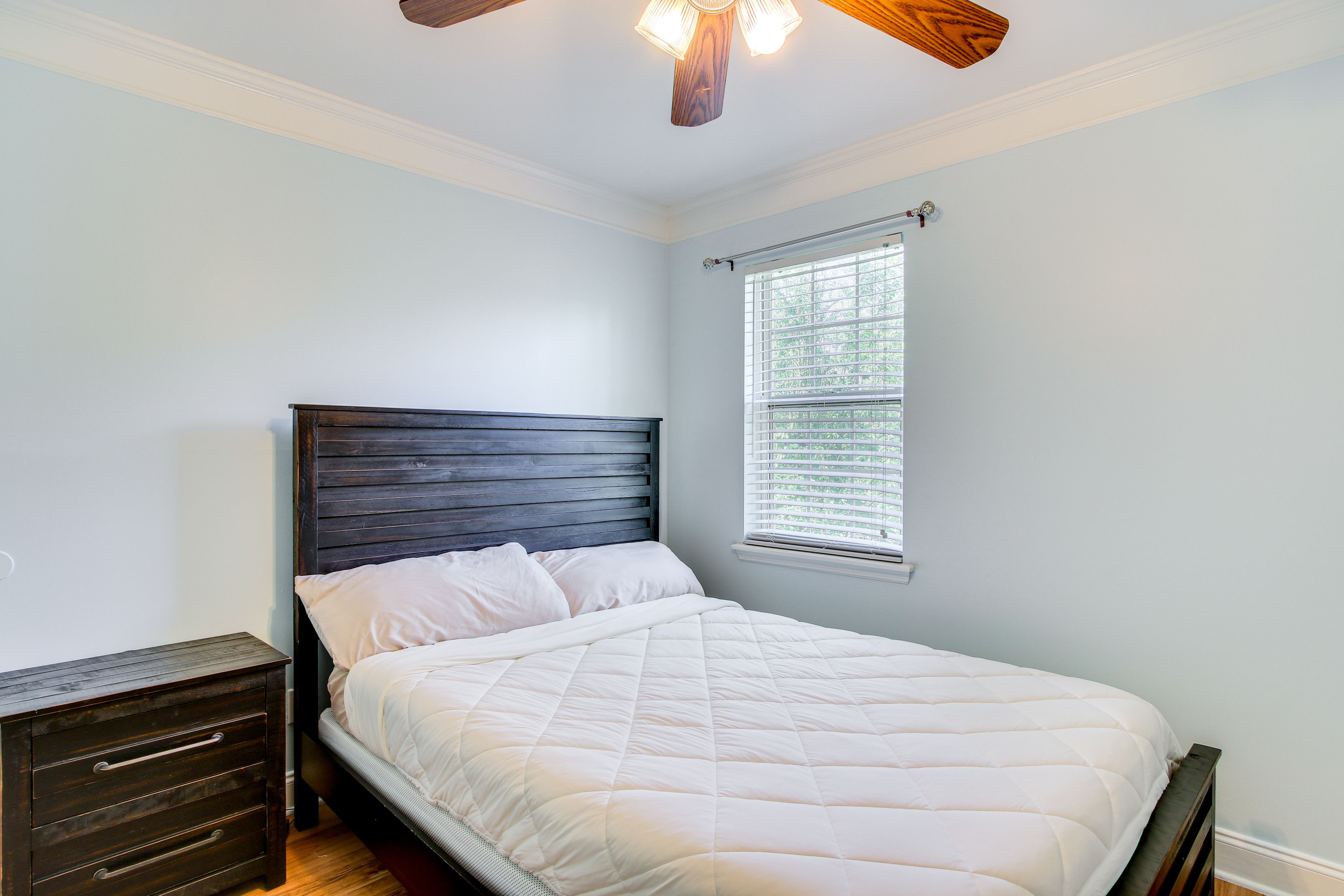 Bedroom 5 | Queen Bed | 2nd Floor