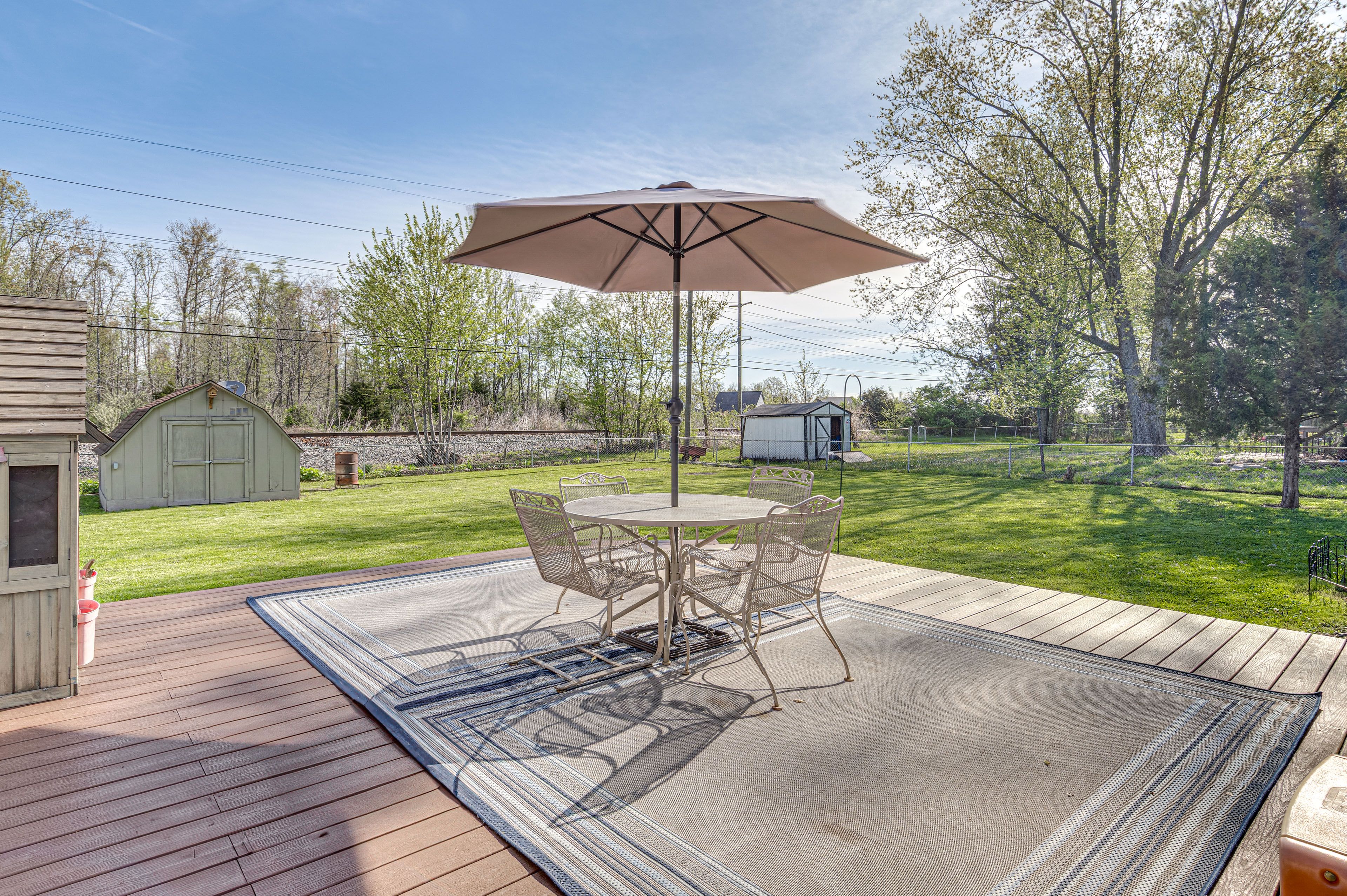 Fenced Backyard | Single-Story House | 7 Mi to Eagle Creek